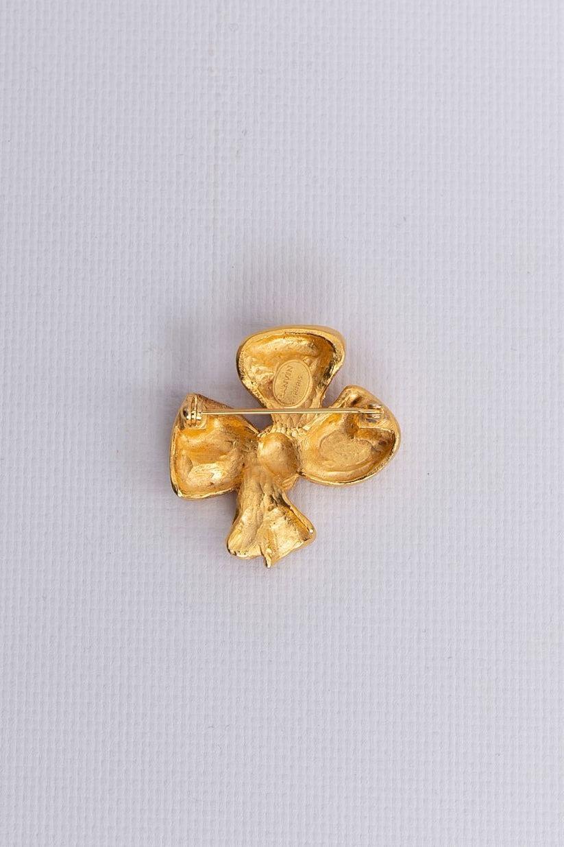 Lanvin Bow-Shaped Gilded Metal Brooch In Good Condition For Sale In SAINT-OUEN-SUR-SEINE, FR