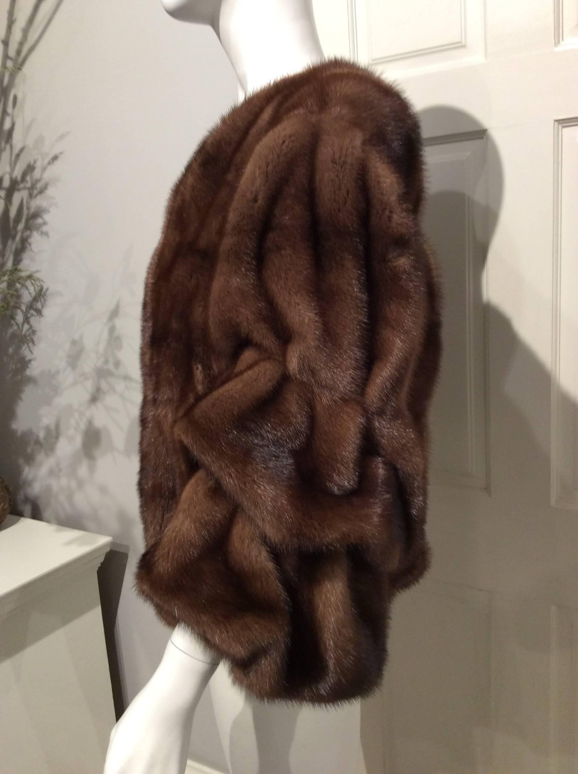 Lanvin Brown Collarless Mink Jacket With Tiered Full Sleeves Sz40 (Us8) In Excellent Condition For Sale In San Francisco, CA