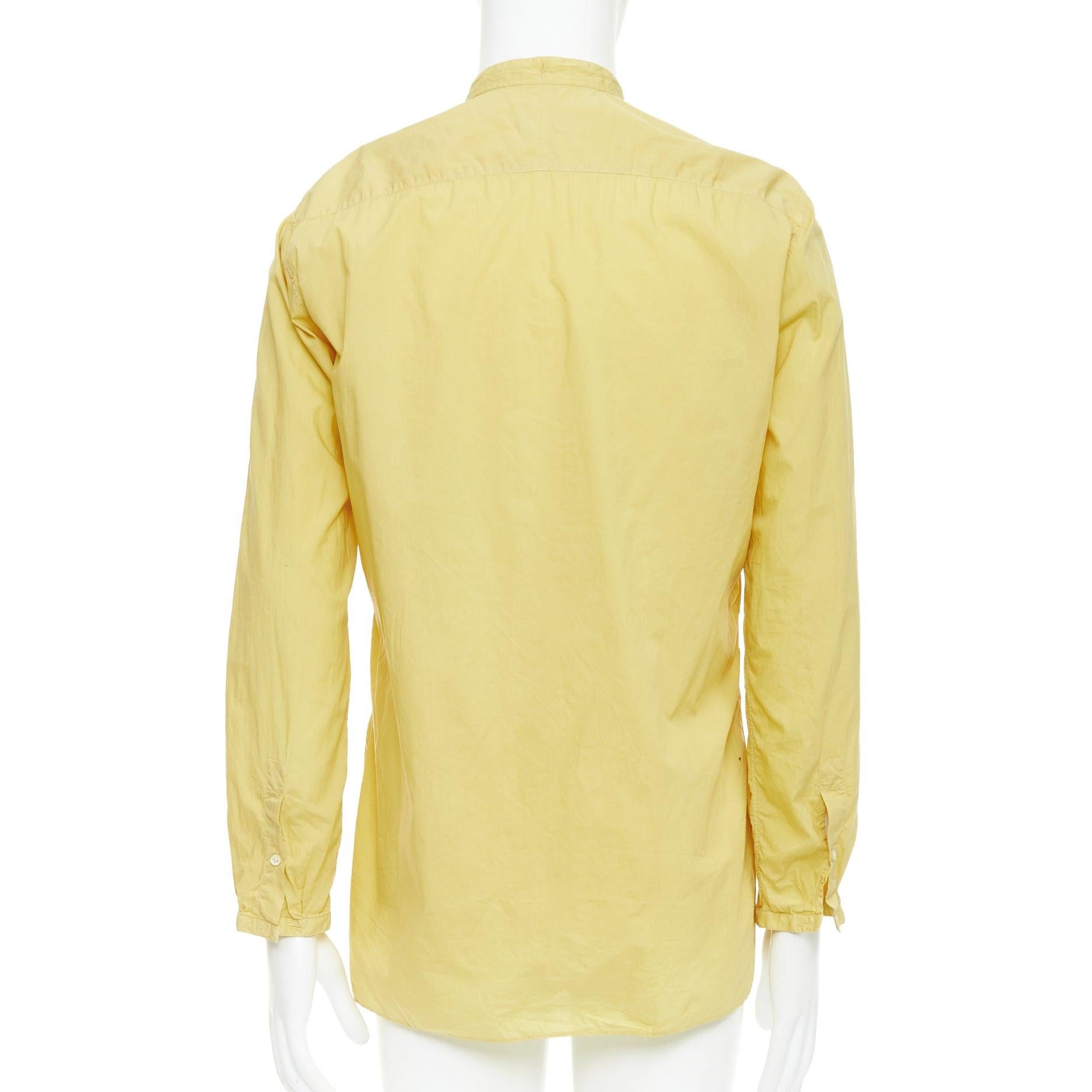 Uomo LANVIN giallo burro, camicia in cotone con collo a vescovo e bottoni, EU40 L. in vendita