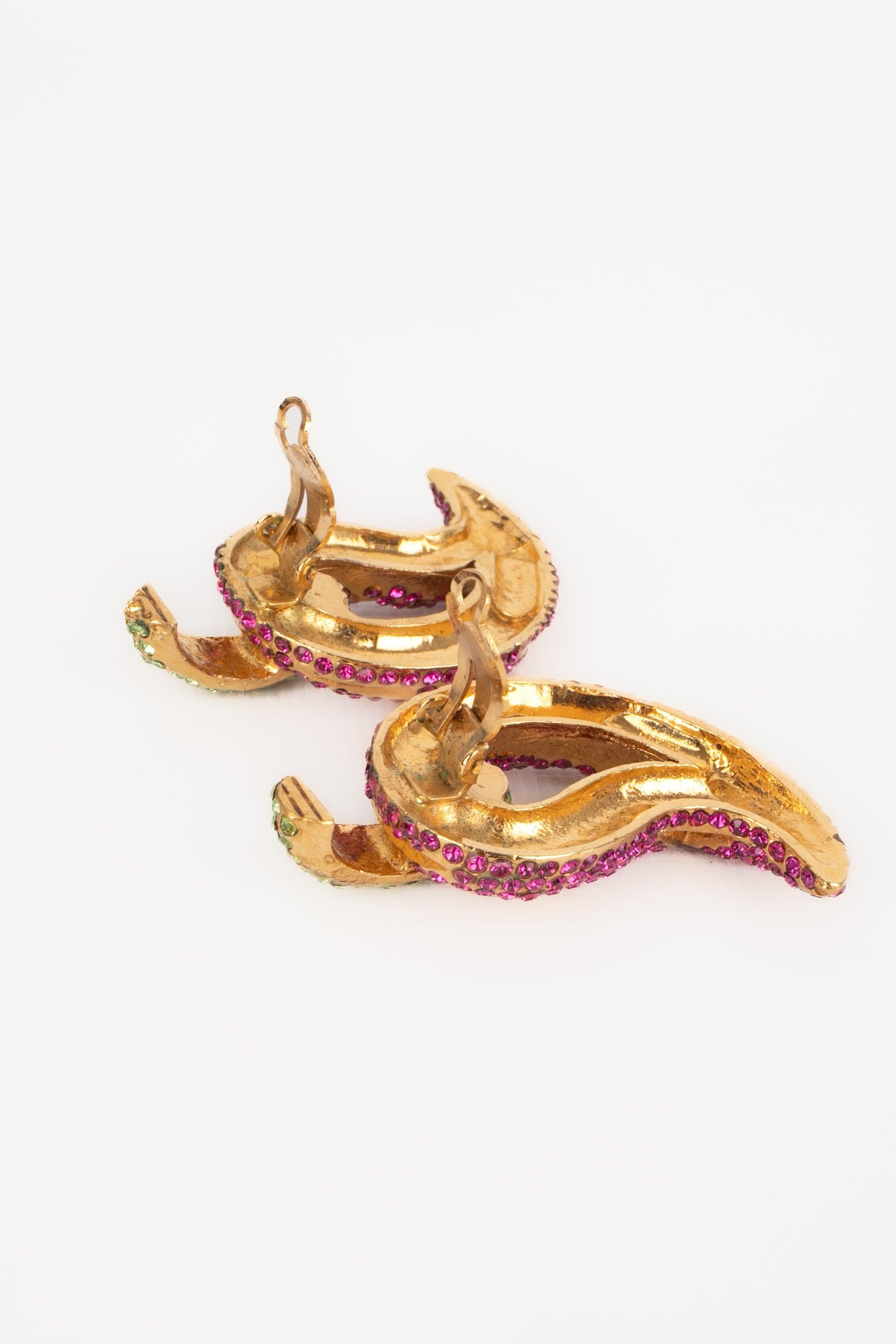Orecchini a clip Lanvin con strass rosa e verdi in vendita 2