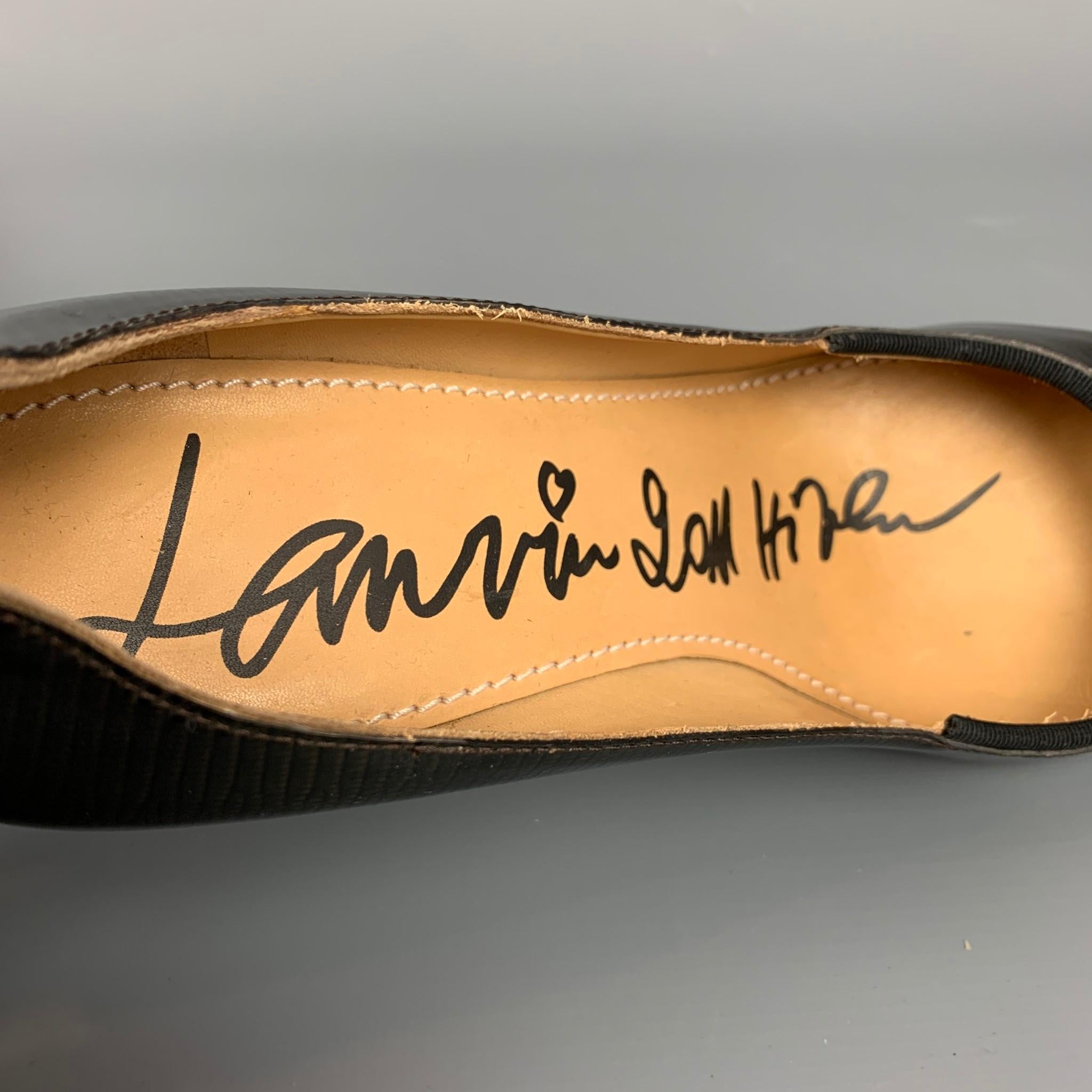 LANVIN for H&M Size 8 Bronze & Black Textured Patent Leather Pumps In Good Condition In San Francisco, CA