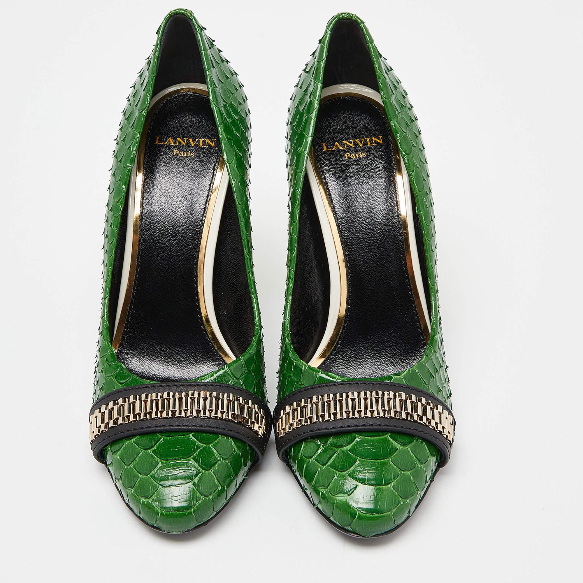 Lanvin Green Python Leather Embellished Block Heel Pumps Size 37 In New Condition In Dubai, Al Qouz 2