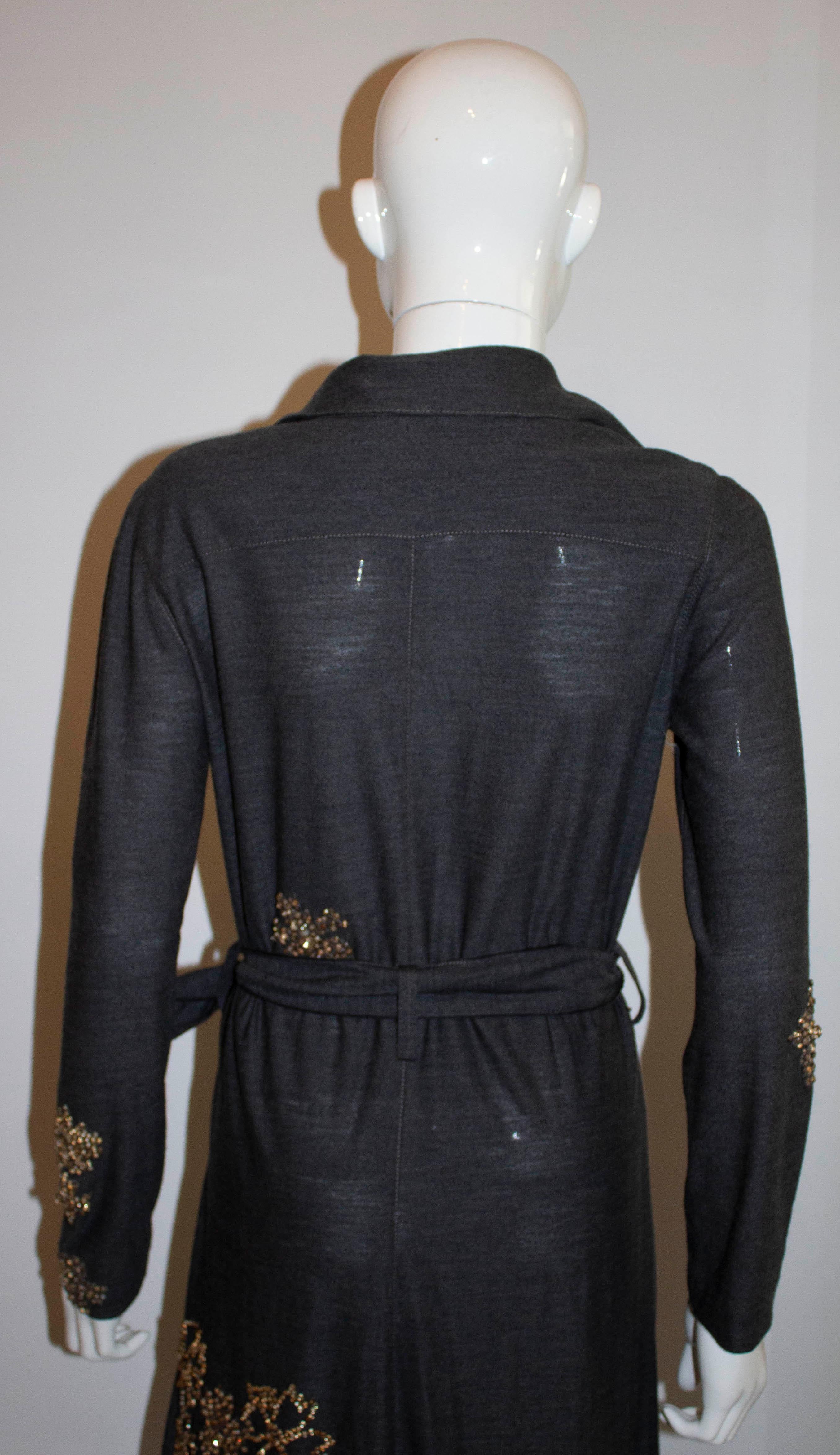  Lanvin - Robe chemise en laine grise ornée d'ornements Pour femmes en vente