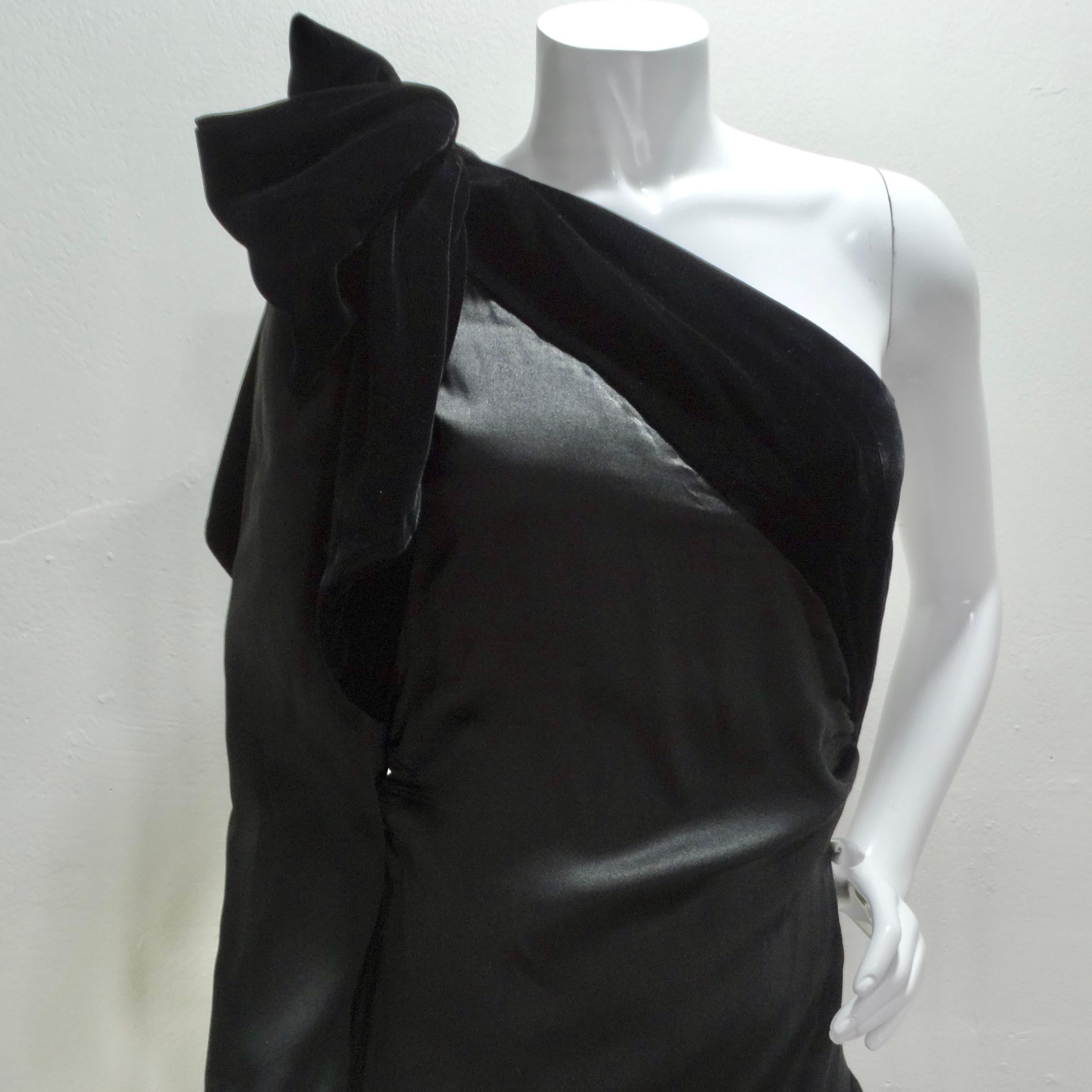 

ChatGPT
ChatGPT
Voici la robe Lanvin Haute Couture des années 1980 en velours à découpe en biais, un chef-d'œuvre à couper le souffle qui incarne l'élégance et la sophistication intemporelles. Cette robe incroyable met en valeur le savoir-faire et