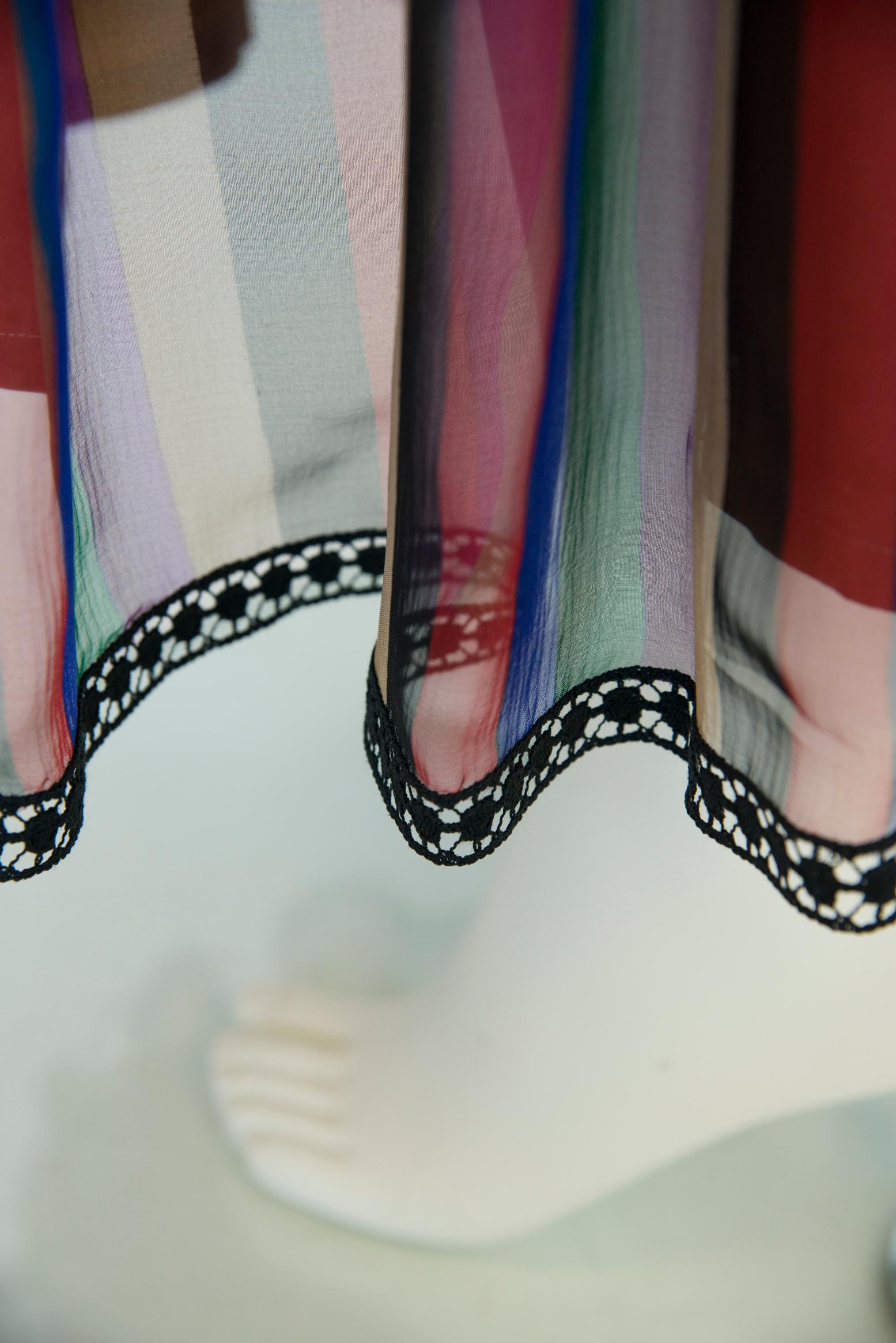 Lanvin Haute Couture - Robe longue en mousseline de soie imprimée rayée à épaules dénudées en vente 4