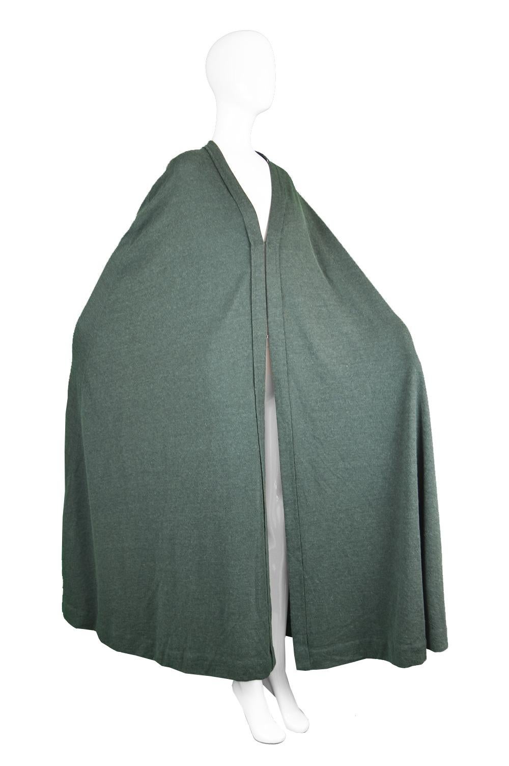 Lanvin Haute Couture Unstructured Green Wool Knit Maxi Cape Cloak, 1970s For Sale 1