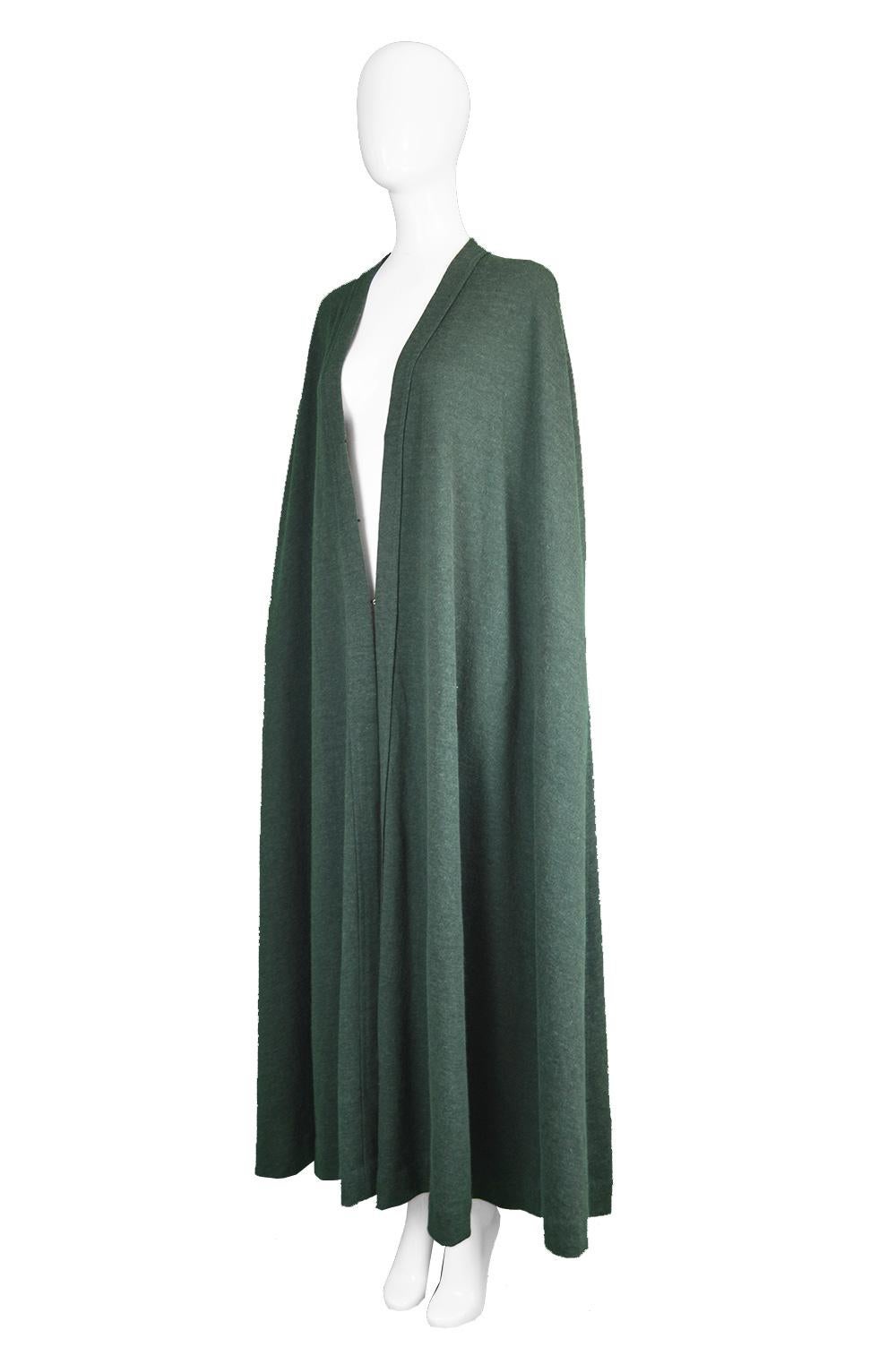Lanvin Haute Couture Unstructured Green Wool Knit Maxi Cape Cloak, 1970s For Sale 2