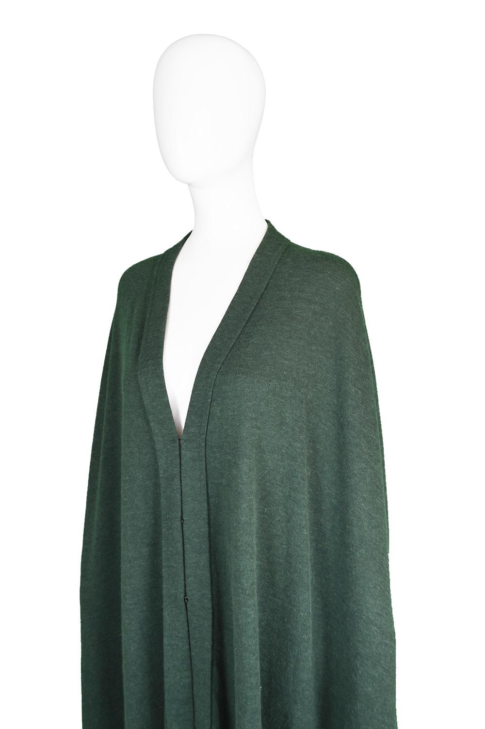 Lanvin Haute Couture Unstructured Green Wool Knit Maxi Cape Cloak, 1970s For Sale 3