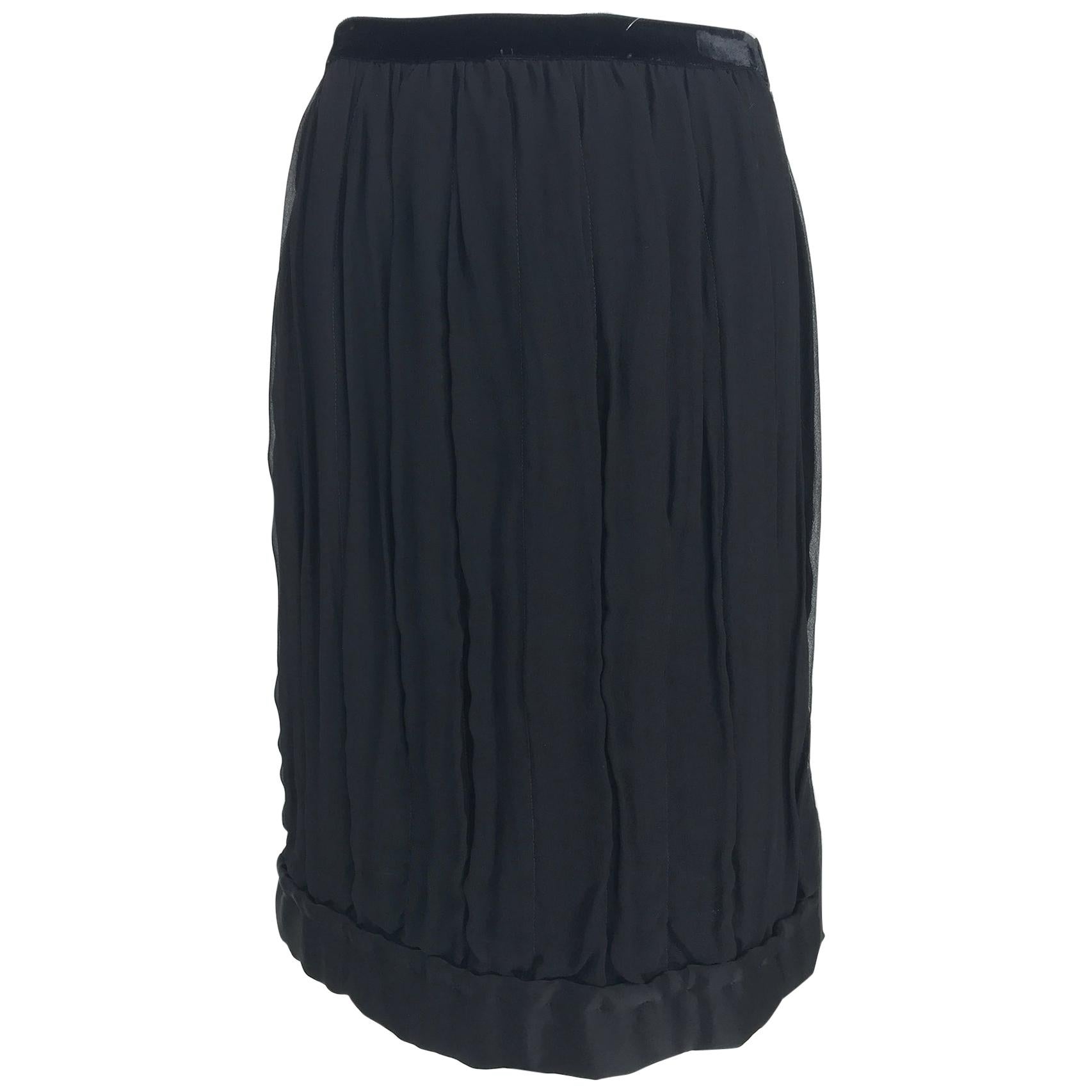 Lanvin Hiver 2006 Black Silk Skirt with Side Button Closure. 