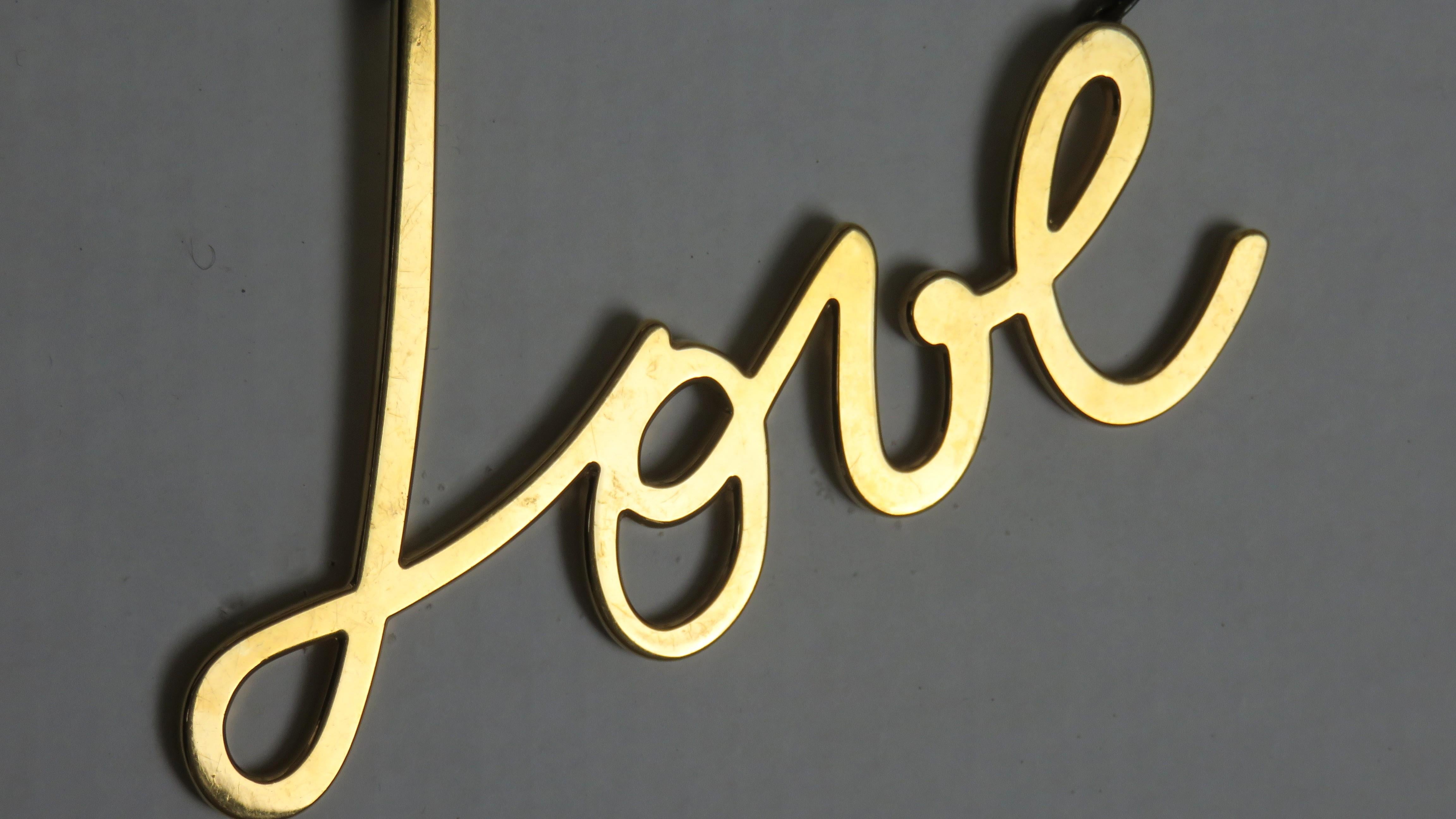 Collana Lanvin Iconic LOVE con scatola in vendita 5