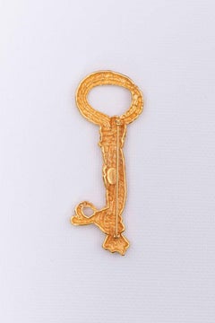 Lanvin Key Shaped Brooch in Gilded Metal