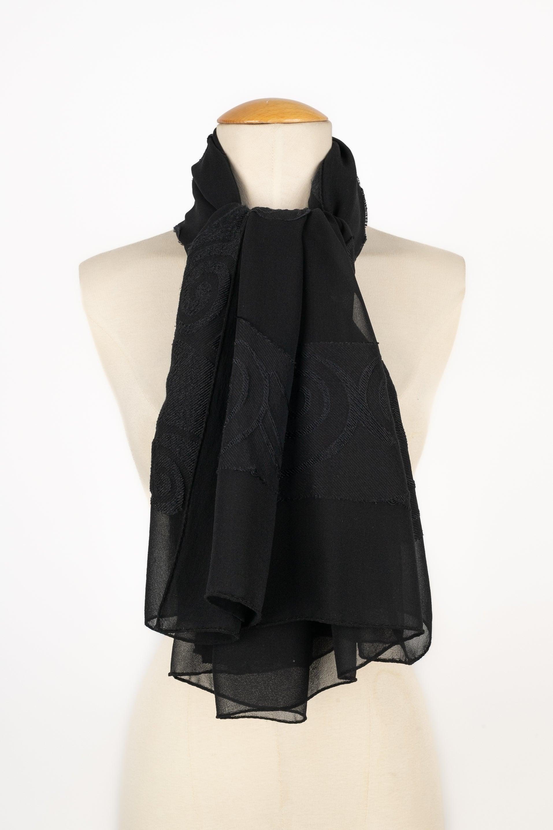 Lanvin Großer schwarzer Stola-Schal aus Seidenmuslin (Schwarz) im Angebot