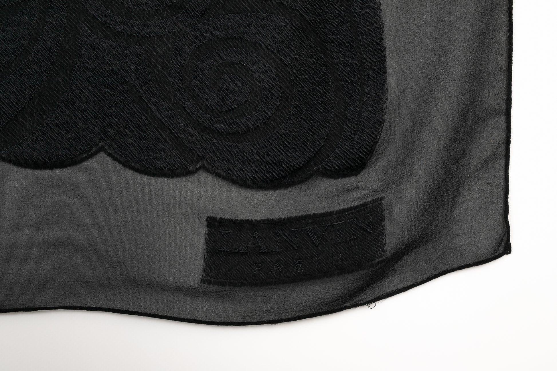 Lanvin Großer schwarzer Stola-Schal aus Seidenmuslin im Zustand „Hervorragend“ im Angebot in SAINT-OUEN-SUR-SEINE, FR