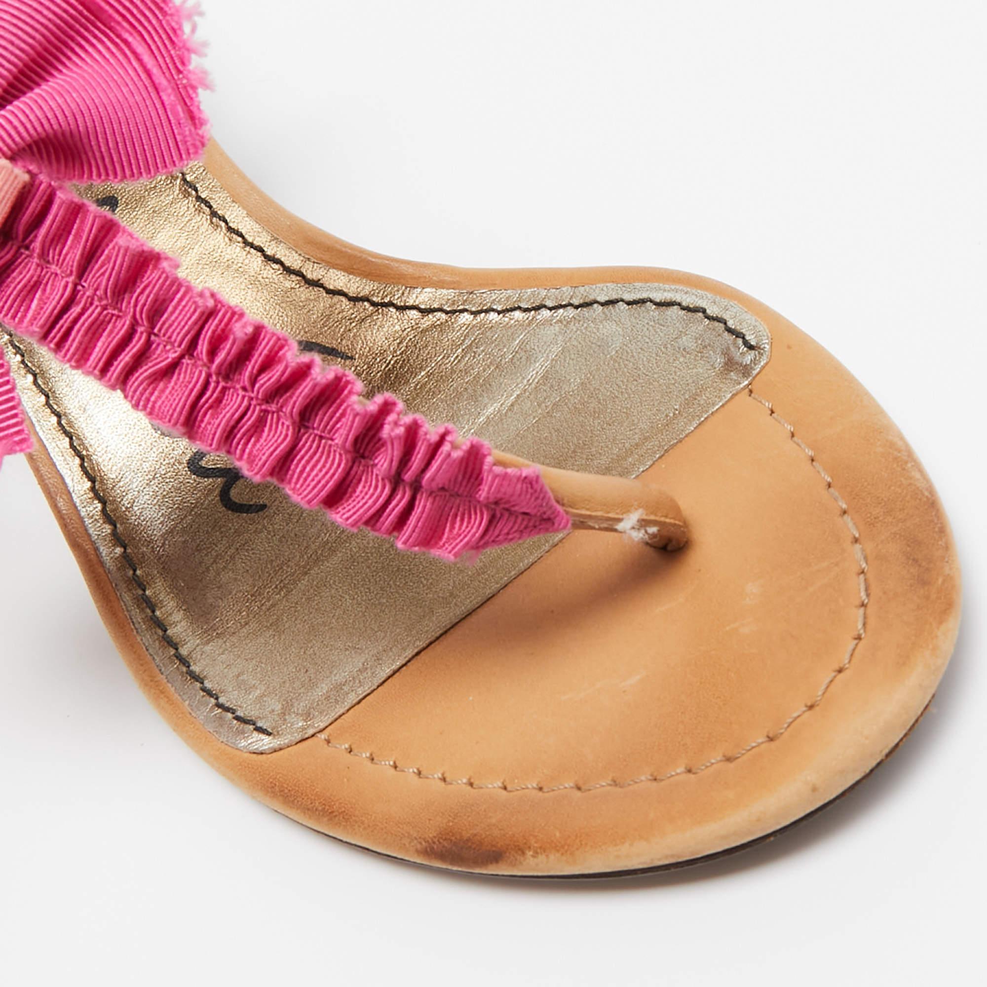 Lanvin Light Brown/Pink Leather and Fabric Bow Thong Ankle Strap Sandals Size 37 For Sale 3