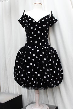 Lanvin lovely ball-shaped dress in black velvet with silvery dots
