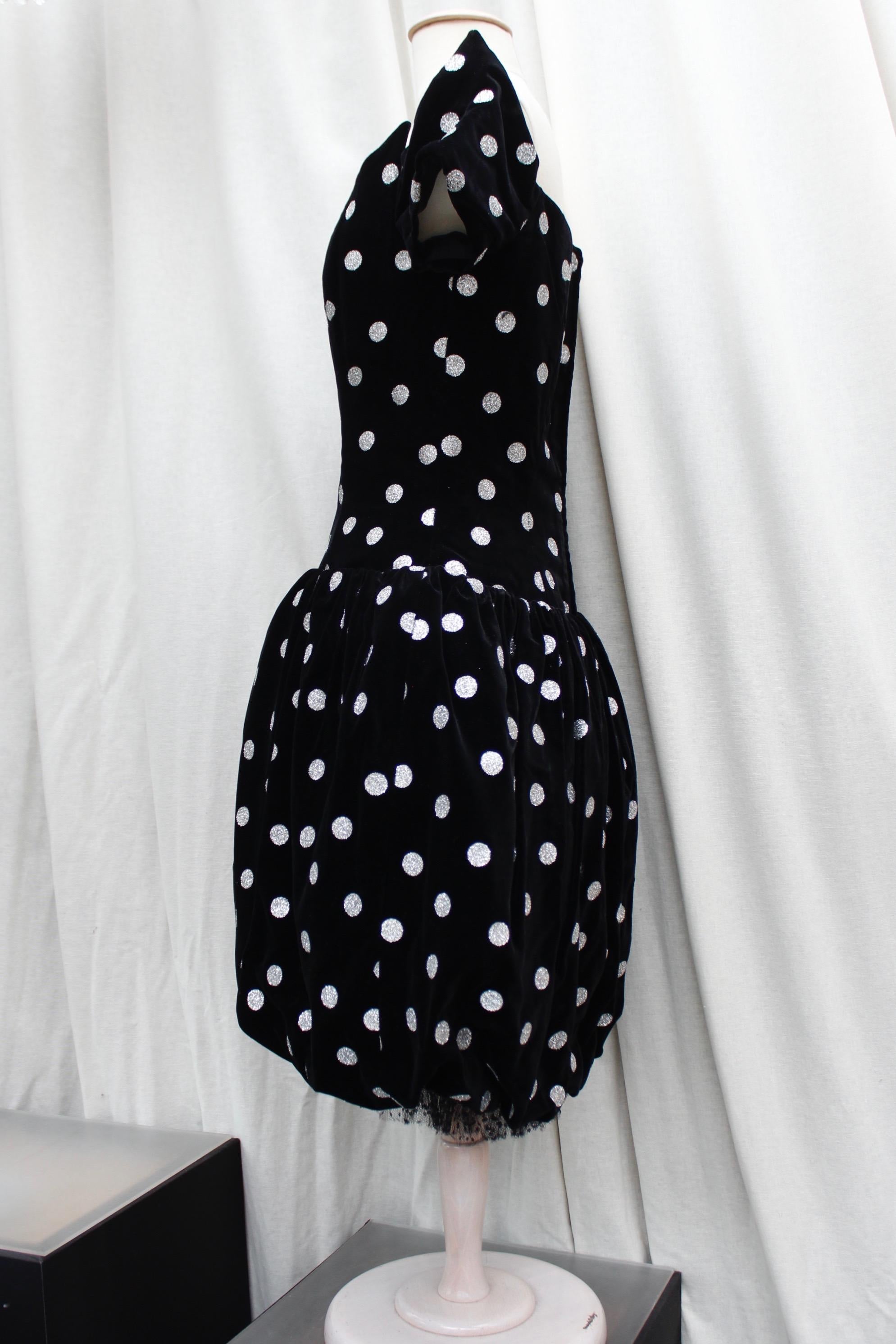 Women's Lanvin lovely ball-shaped dress in black velvet with silvery dots For Sale