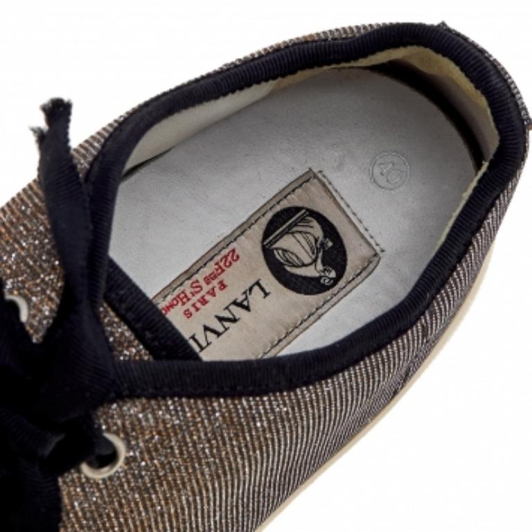 Baskets basses Lanvin en tissu pailleté métallisé, taille 40 État moyen - En vente à Dubai, Al Qouz 2
