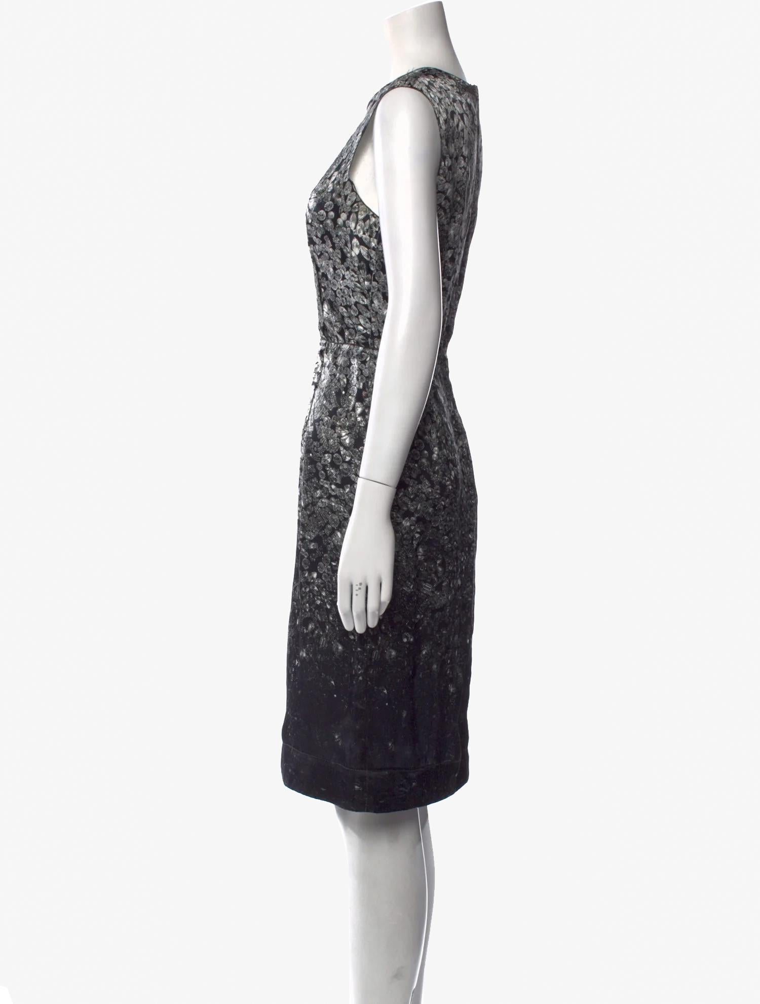 Lanvin Midi Sleeveless Grey Printed Dress, 200s In Good Condition For Sale In New York, NY