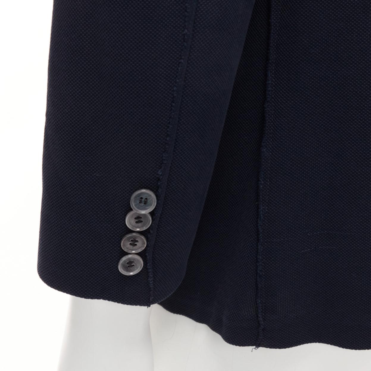 LANVIN giacca blazer in cotone waffle navy con cuciture interne fuori dal corpo FR50 L.
Riferimento: JSLE/A00111
Marchio: Lanvin
Designer: Alber Elbaz
Materiale: Cotone
Colore: Marina Militare
Modello: Tinta unita
Chiusura: bottone
Fodera: Tessuto