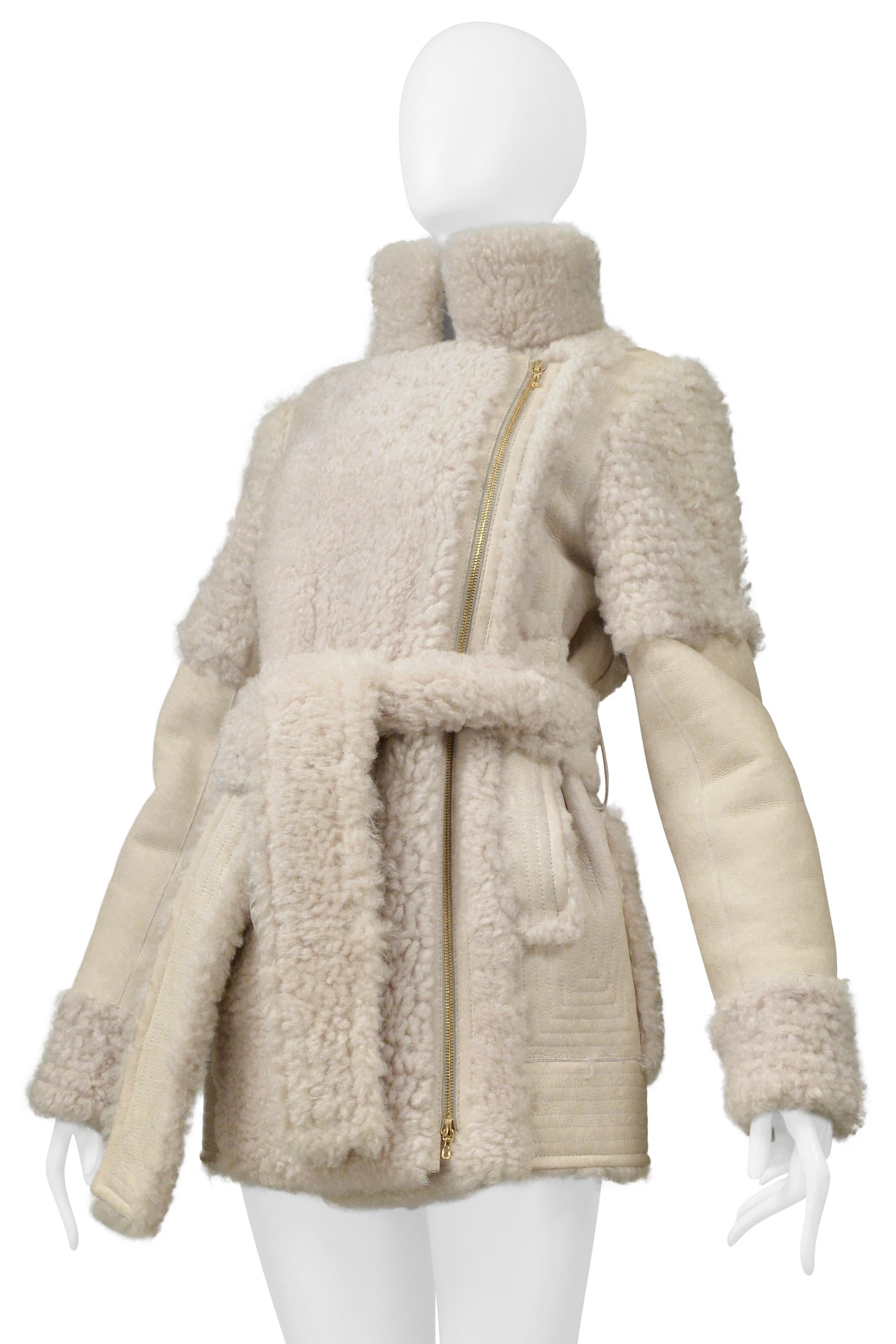 Lanvin Off White Suede & Shearling Coat With Belt For Sale 2