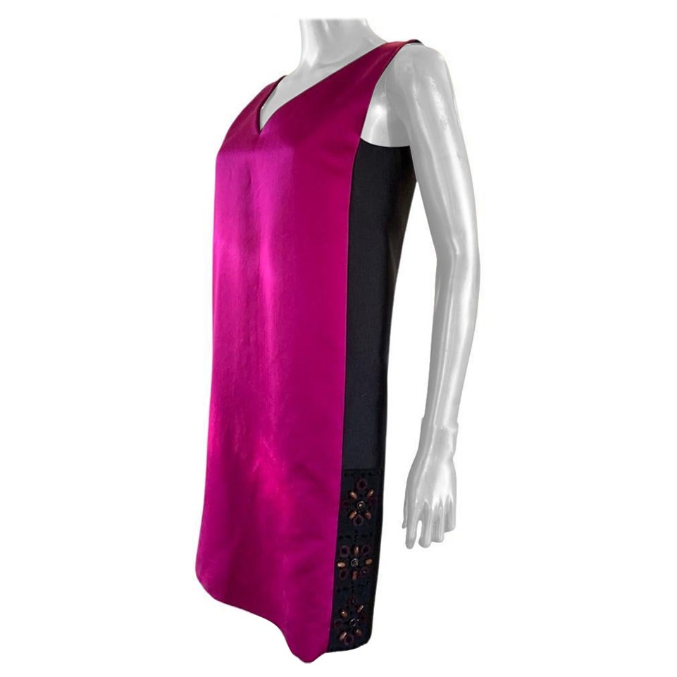 Lanvin Paris 2013 Shocking Pink & Black Beaded Modern Chemise Dress NWT Size 4-6 For Sale