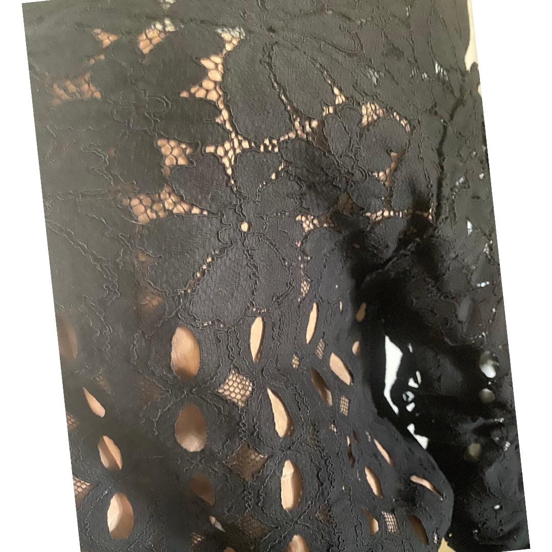 Lanvin Paris Kollektion 2015 Schwarze Pulloverbluse aus Spitze und Strick, Italien Größe 4 im Angebot 4