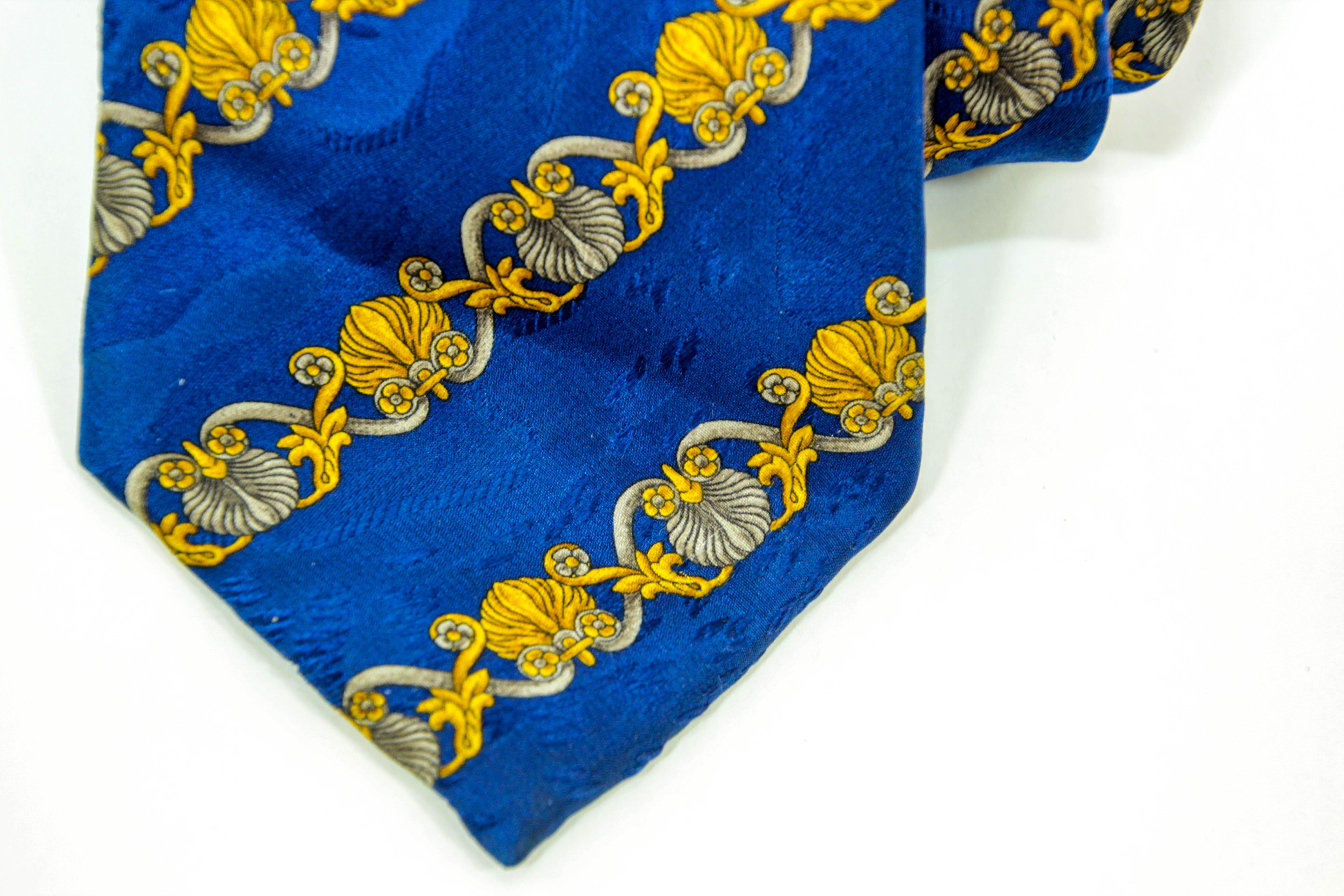 LANVIN Paris Blue and Gold Silk Neck Tie France For Sale 2