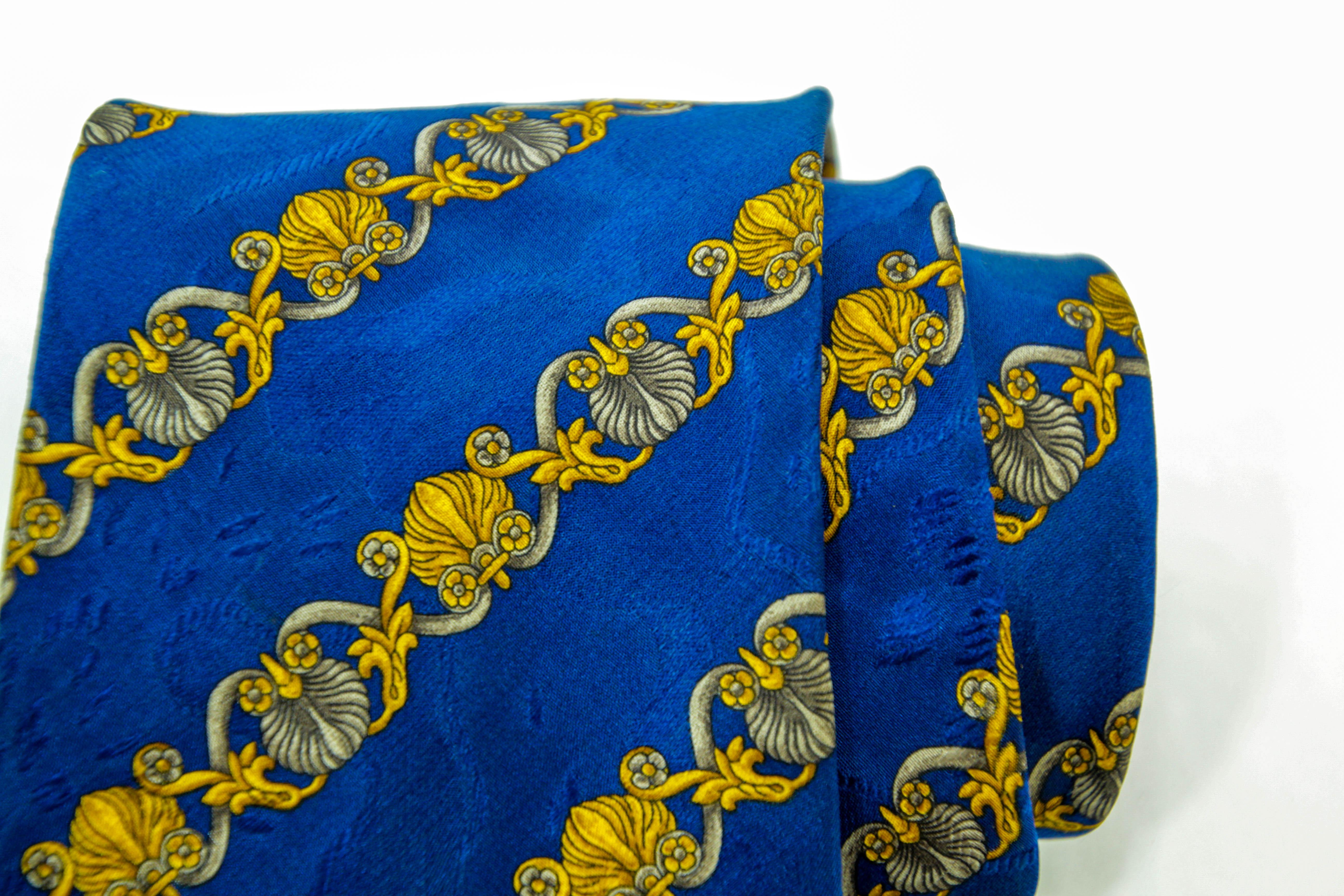 LANVIN Paris Blue and Gold Silk Neck Tie France For Sale 3