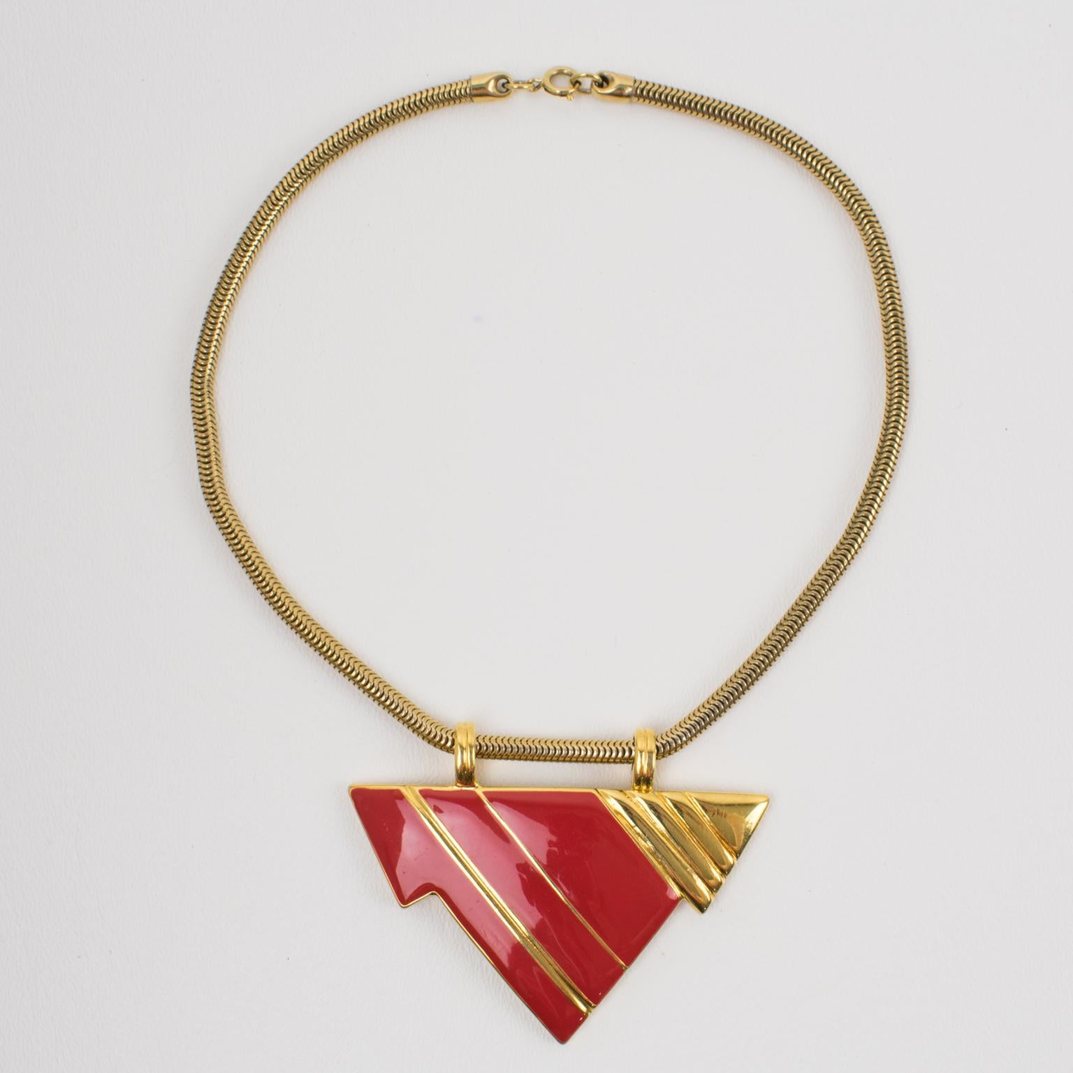 Lanvin Paris Collier géométrique en métal doré et émail rouge Excellent état - En vente à Atlanta, GA