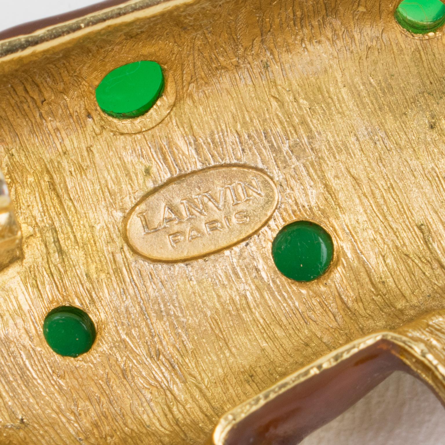 Lanvin Paris Broche Rhino en métal doré et émail ornée de bijoux Pour femmes en vente
