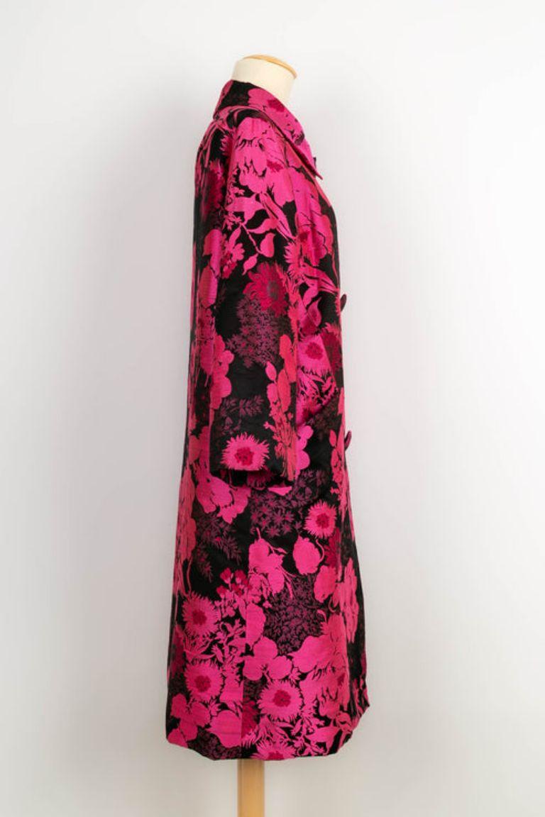 Lanvin Pink and Black Silk Coat, 1960's In Good Condition For Sale In SAINT-OUEN-SUR-SEINE, FR