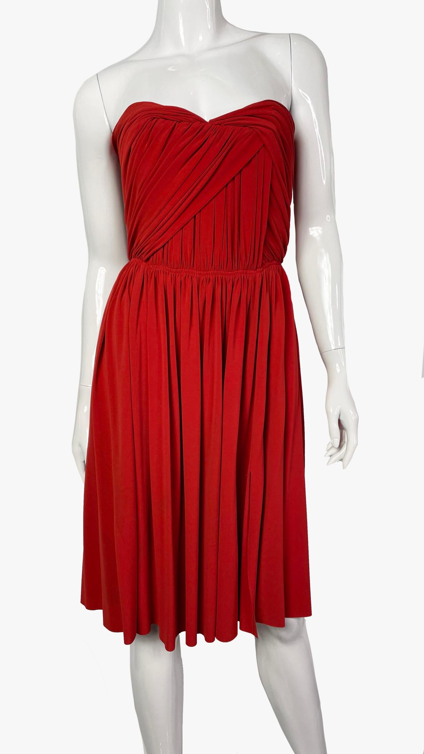 Lanvin stunning draped bustier dress in red color. 

Collection 2012

Size – 36 FR (S)

Length – 82,5 cm

Armpits – 38,5 cm

Waist – 64 cm

Fabric – 75% acetate, 20% polyamide, 5% elastane

Condition – very good, there are stains on the lining