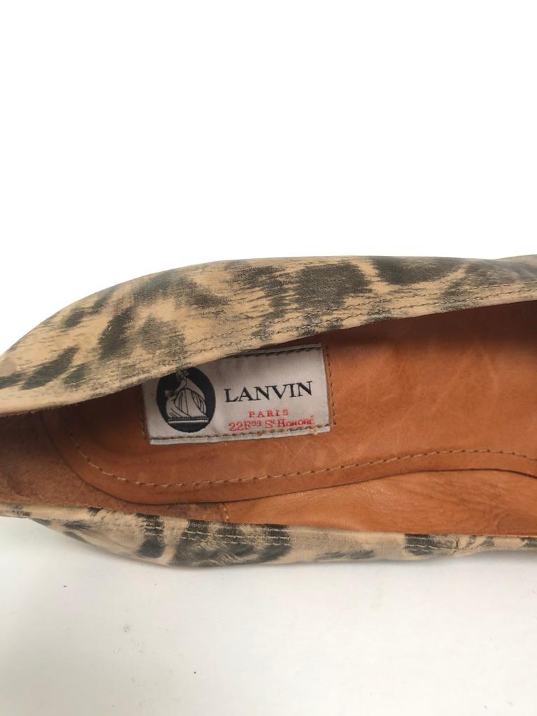Lanvin round toe wedge In Good Condition For Sale In New York, NY