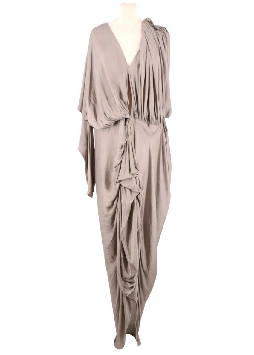Lanvin Ruched Grey Dress

-Frills on shoulders
-Two hook and eye fastenings to the front
-Ruching to the front
-One long sleeve 
-High-low hem

Please note, these items are pre-owned and may show signs of being stored even when unworn and unused.