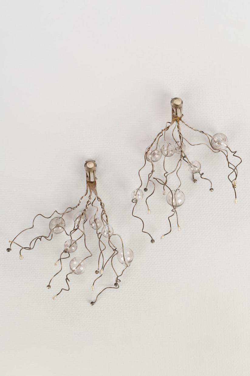 Ensemble de colliers et boucles d'oreilles Lanvin en métal argenté et boules transparentes en vente 4