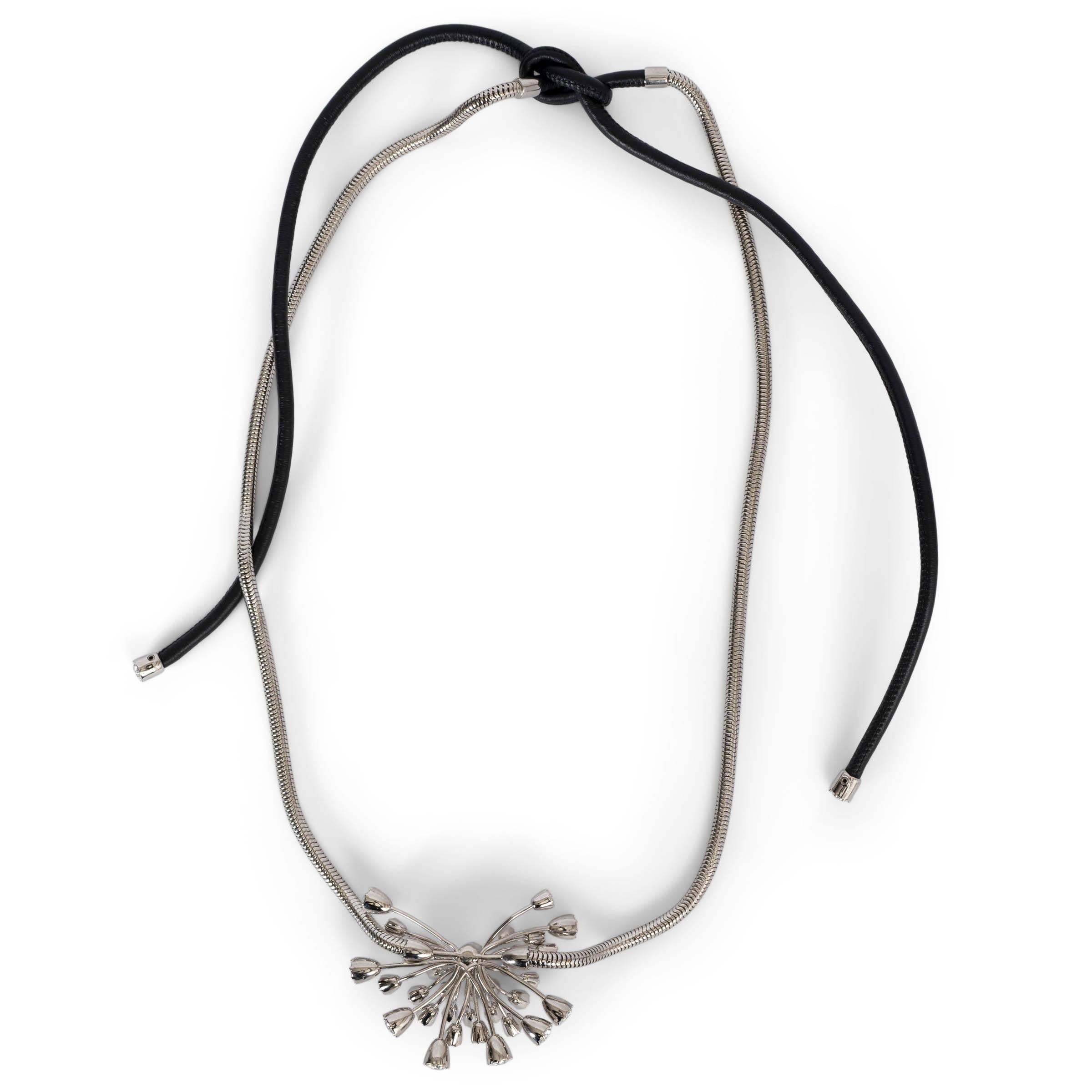 LANVIN silver-tone brass & glass TRAVIATA FLORAL Necklace In Excellent Condition For Sale In Zürich, CH