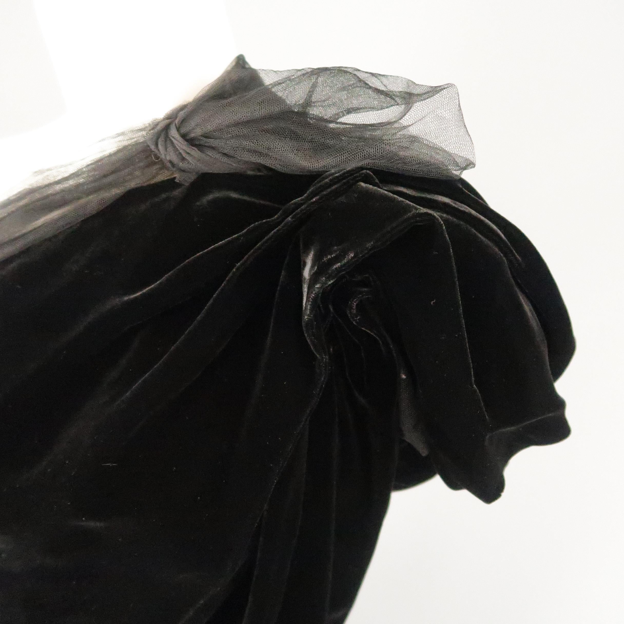 Women's LANVIN Size 4 Black Asymmetrical Draped Velvet Tulle One Shoulder Cocktail Dress