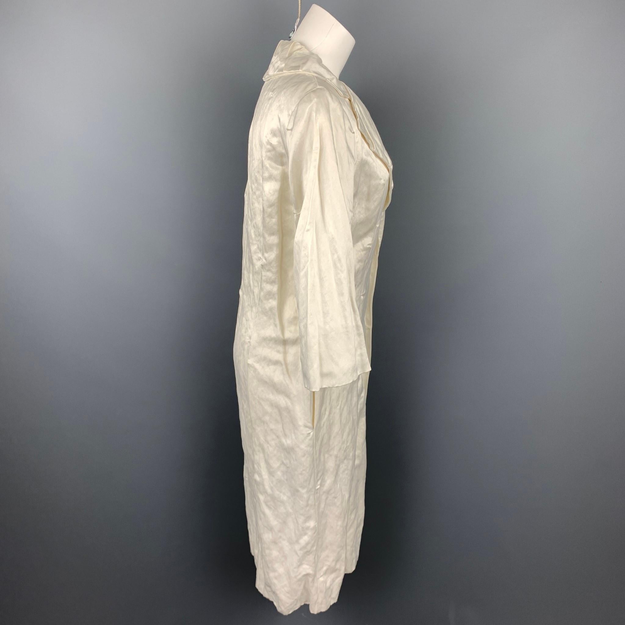 LANVIN Spring 2006 Size 8 Off White Wrinkle Textured Satin Coat In Good Condition In San Francisco, CA