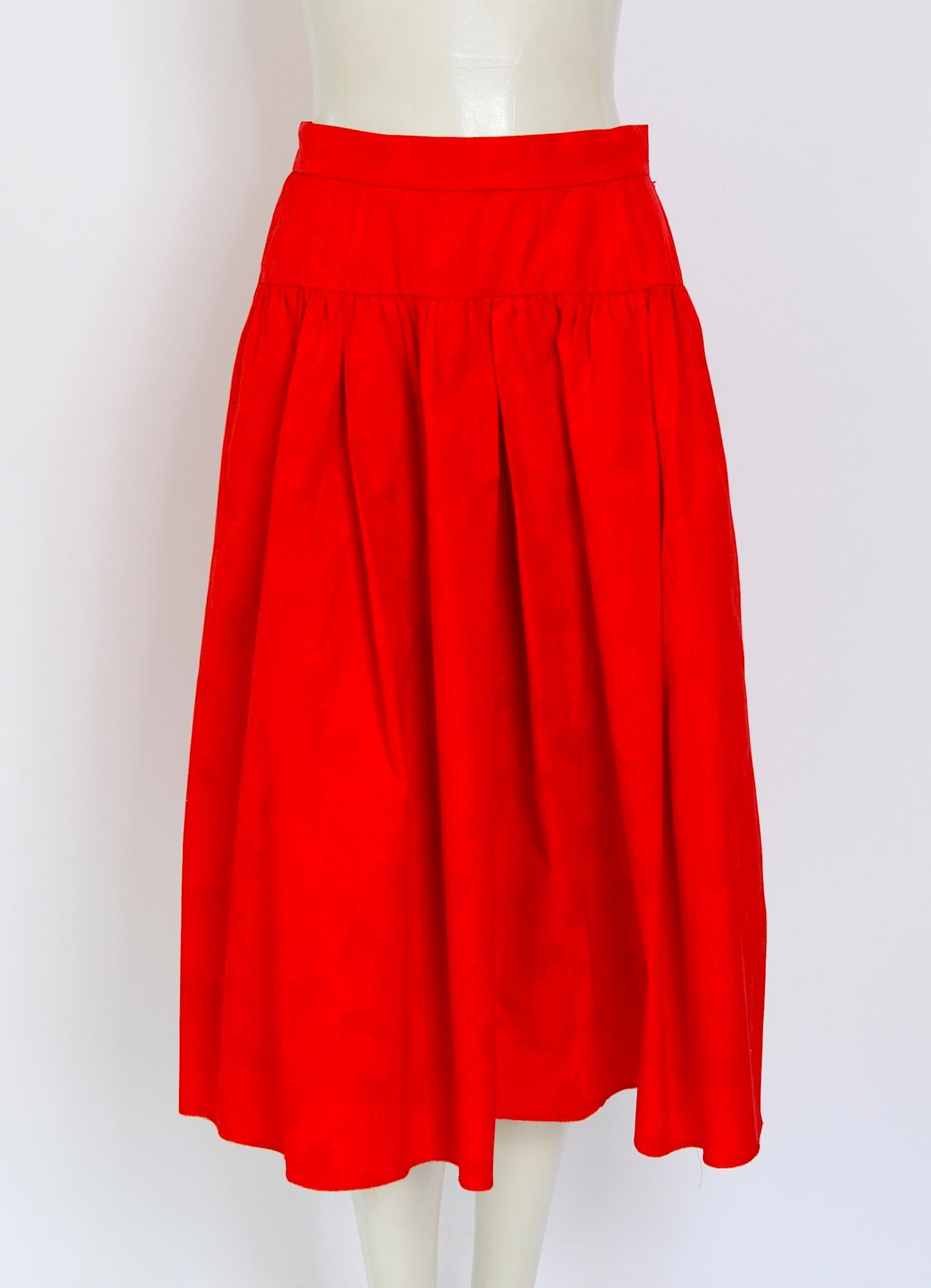 Women's Lanvin vintage 1980s red cotton jacket and skirt summer set For Sale