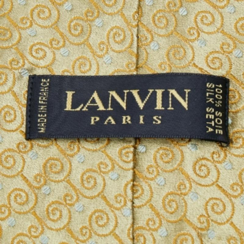 Lanvin Vintage Goldfarbene Jacquard-Seidenkrawatte im Zustand „Gut“ im Angebot in Dubai, Al Qouz 2