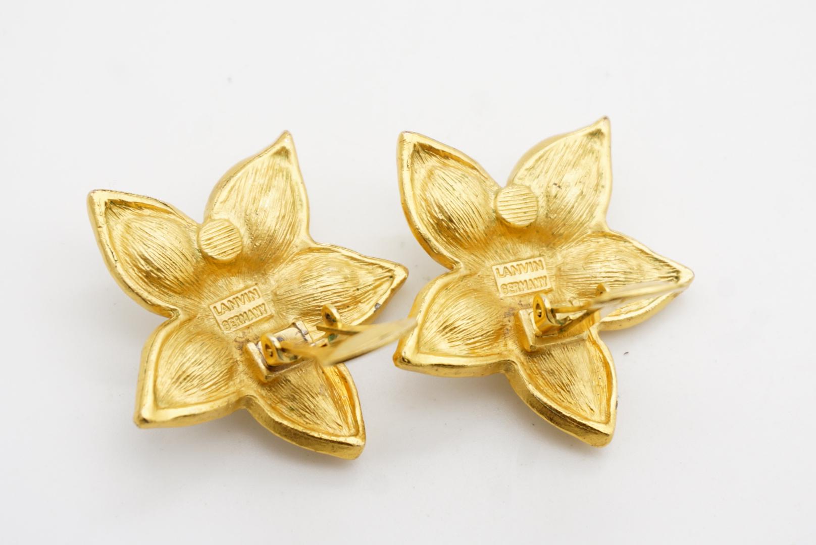 Lanvin Vintage Große tropfenförmige Blumenohrringe aus klarem Kristall mit Saphir und funkelndem Kristall im Angebot 7
