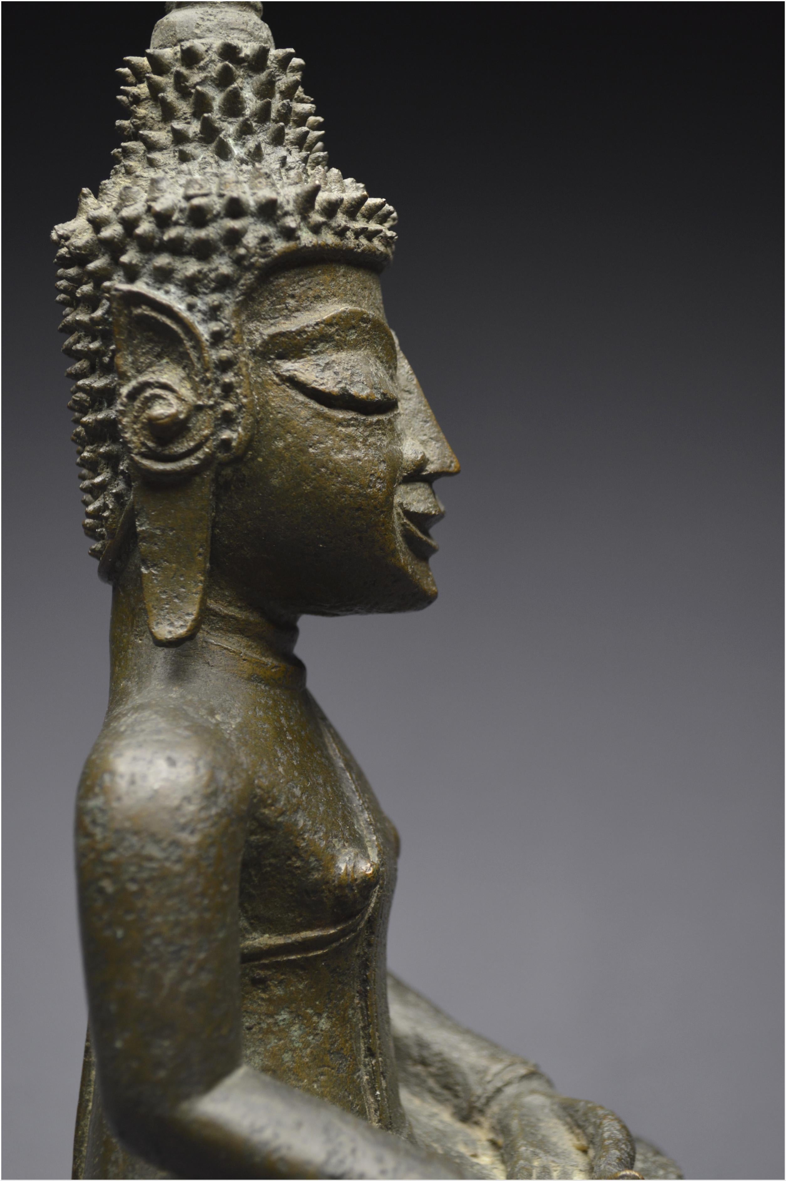 Laos, 18th-19th Century, Ancient Buddha Maravijaya in Bronze with Green Patina 6