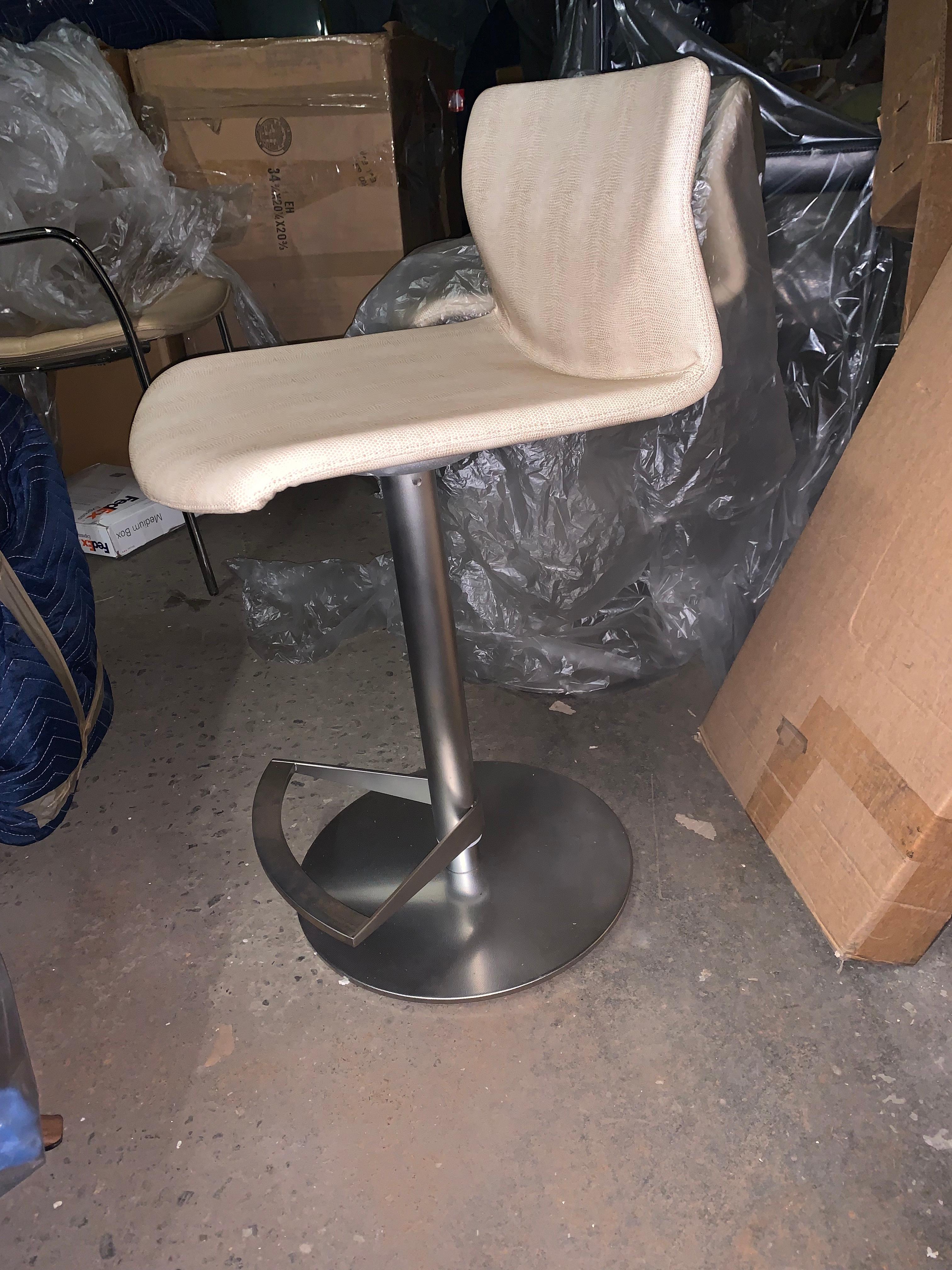 LaPalma Set of Three Swivel Adjustable Leather Kai Stools For Sale 5