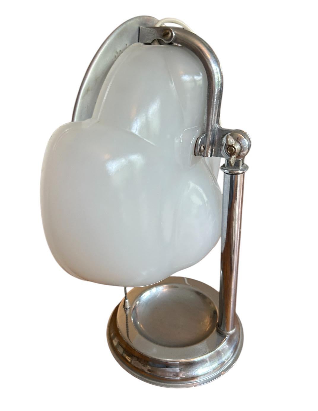 Canadien LaPeer Lamp Company lampe de coiffeuse chromée de l'époque Hollywood Deco 1920 en vente