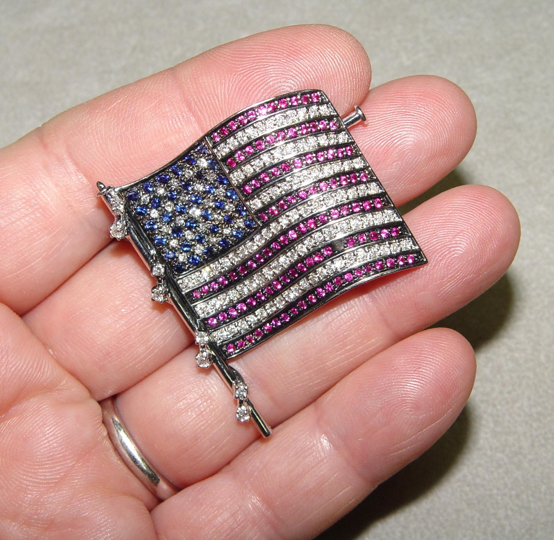 Lapel Pin American Flag Ruby Sapphire Diamonds 42x35MM 18K 13.2g   For Sale 5