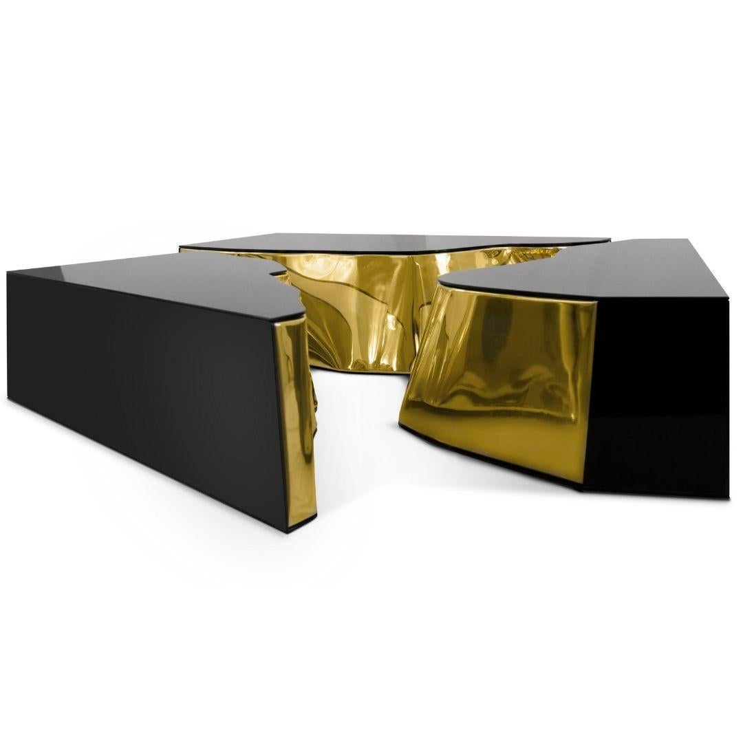 Lapiaz Coffee Table with Black or White Finish and Brass Detail In New Condition For Sale In New York, NY