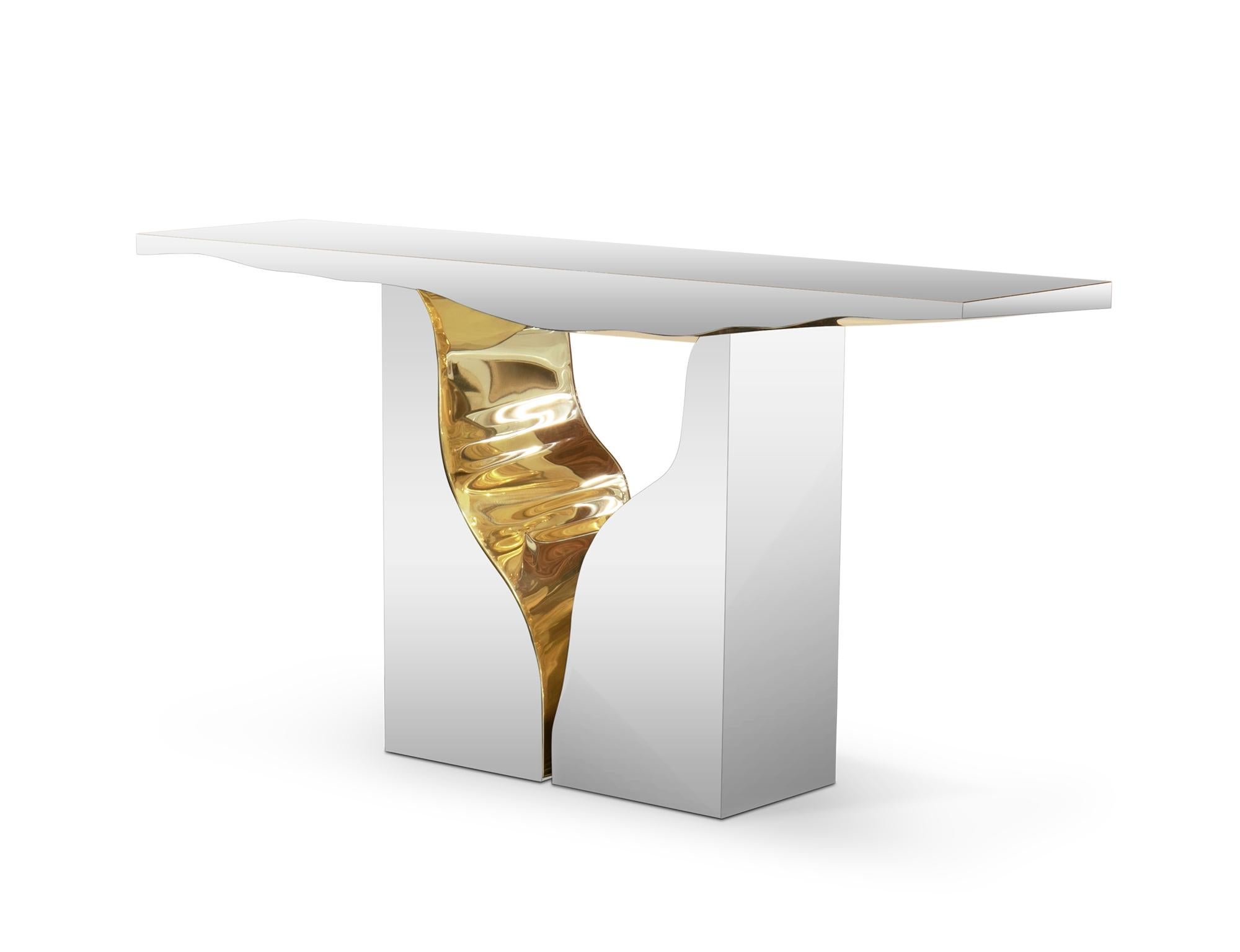 Lapiaz console takes exceptional craftsmanship and design to a new realm. Finding beauty in the most unexpected places, this contemporary design piece is inspired by authentic karst formations. Its organic features are achieved through the manual