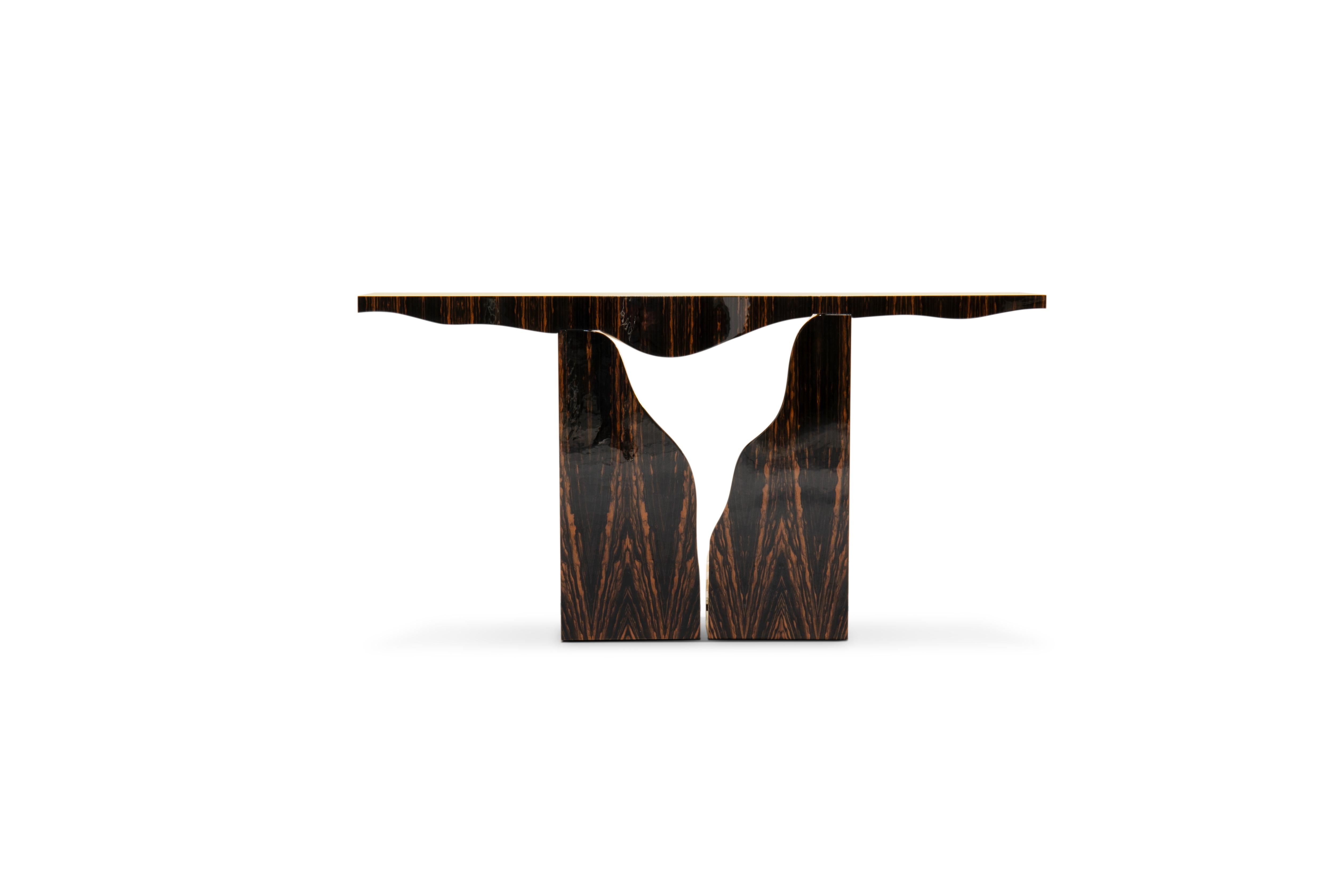 Console Lapiaz en ébène, menuiserie artisanale en laiton et placage - Boca do Lobo Neuf - En vente à Rio Tinto, PT