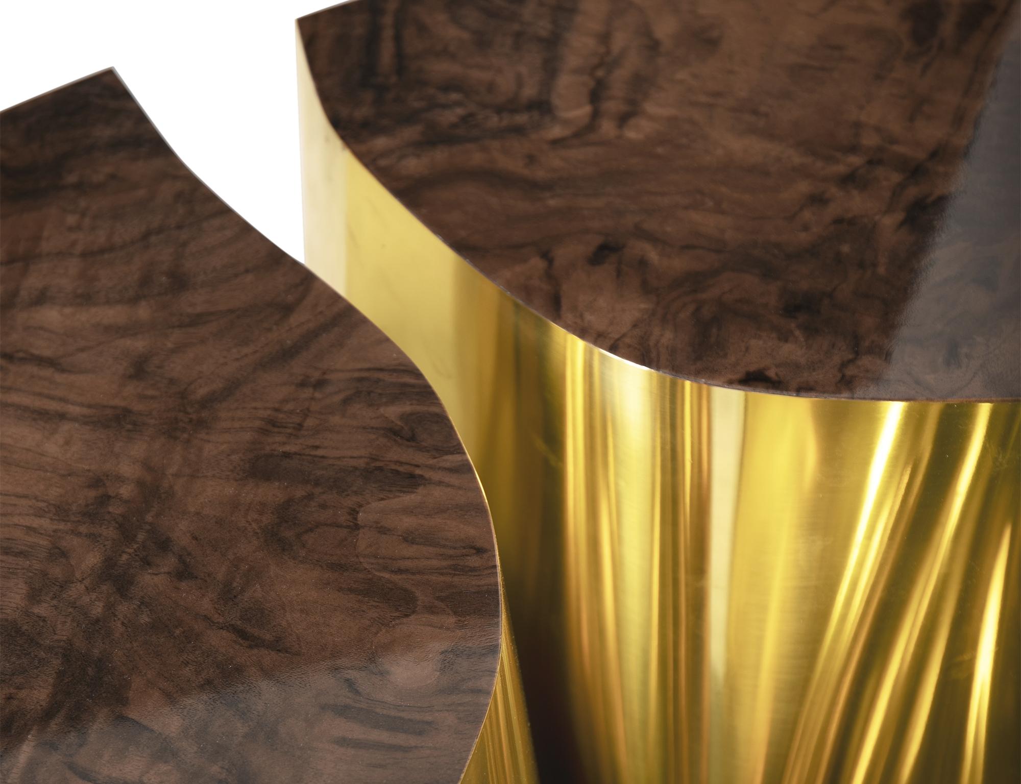 Laiton Table centrale ovale Lapiaz - Bois et laiton faits main - Boca do Lobo en vente