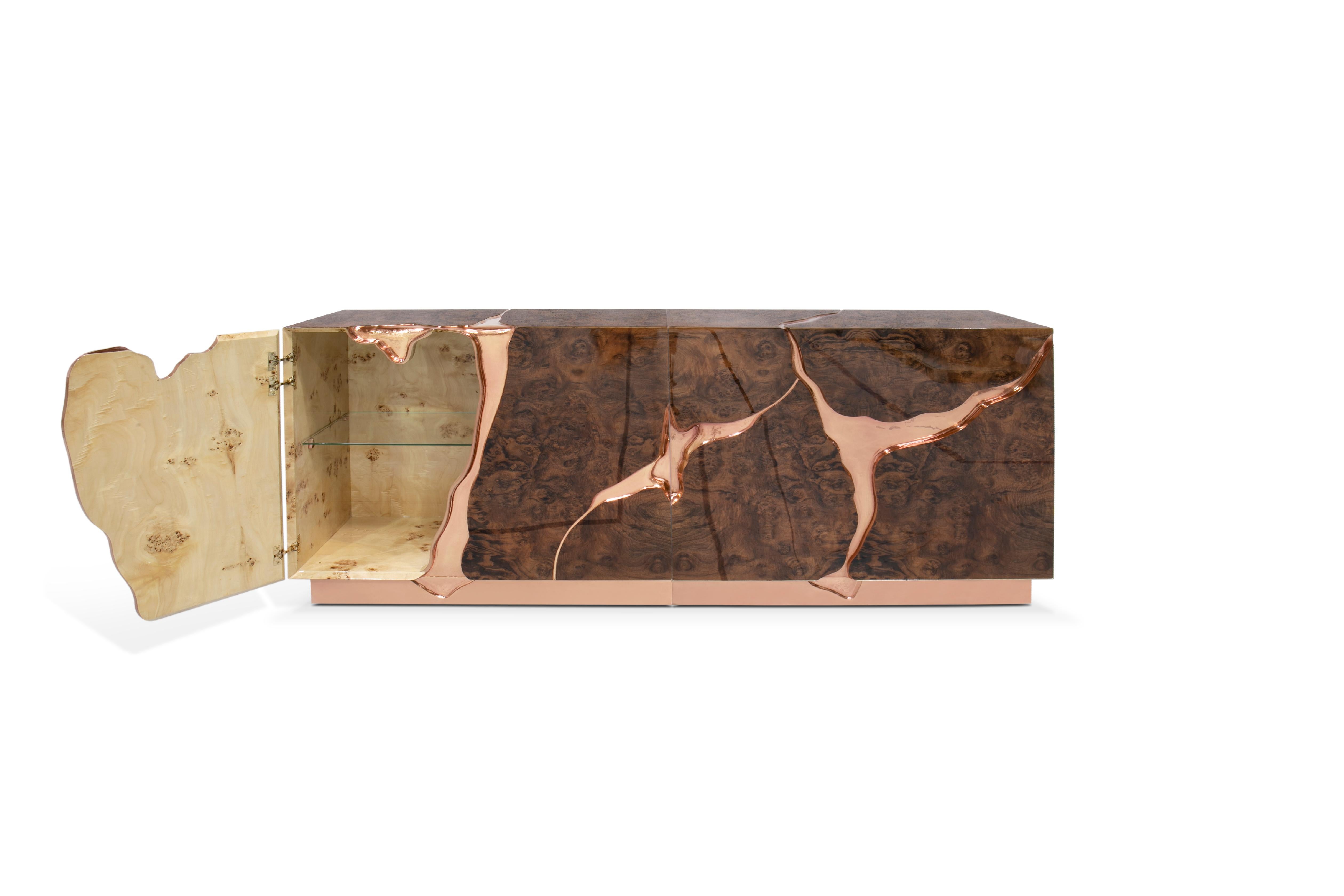 Portugais Buffet Lapiaz Rose Gold - menuiserie et placage faits main - Boca do Lobo en vente